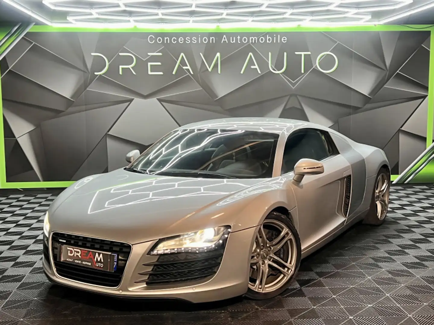 Audi R8 4.2 V8 FSI 420CH R TRONIC 6 Grey - 1