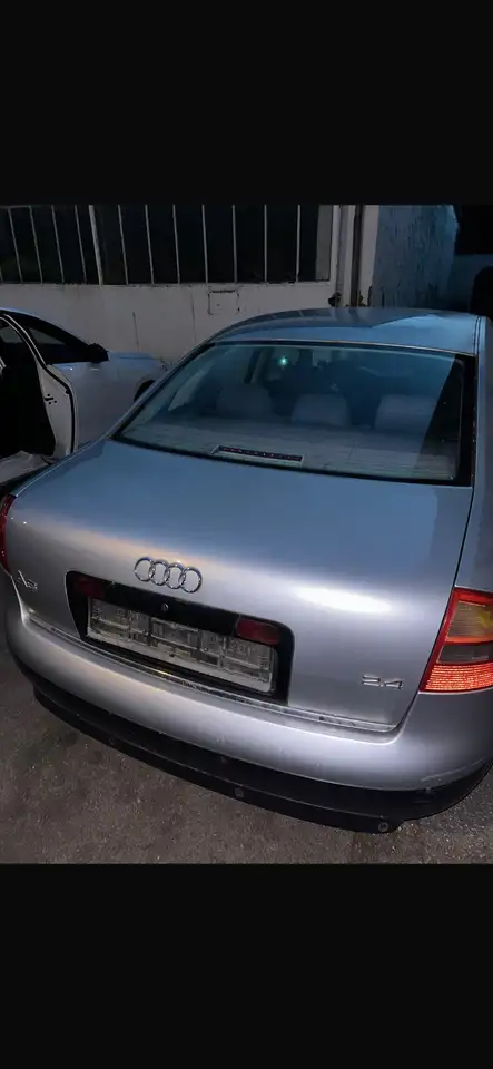 Audi A6 2.4 quattro, foto 4