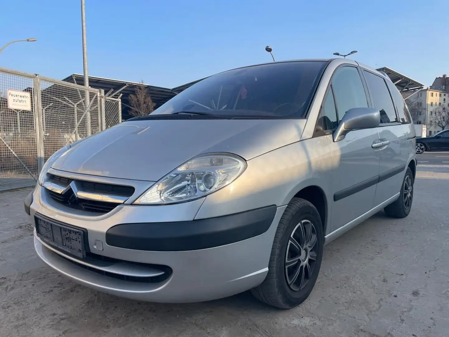 Citroen C8 2.0 HDi Tendance,Automatik,Klima,Allwetter,PDC Grau - 2