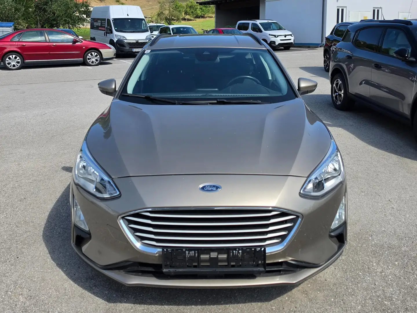 Ford Focus Trend Grau - 1