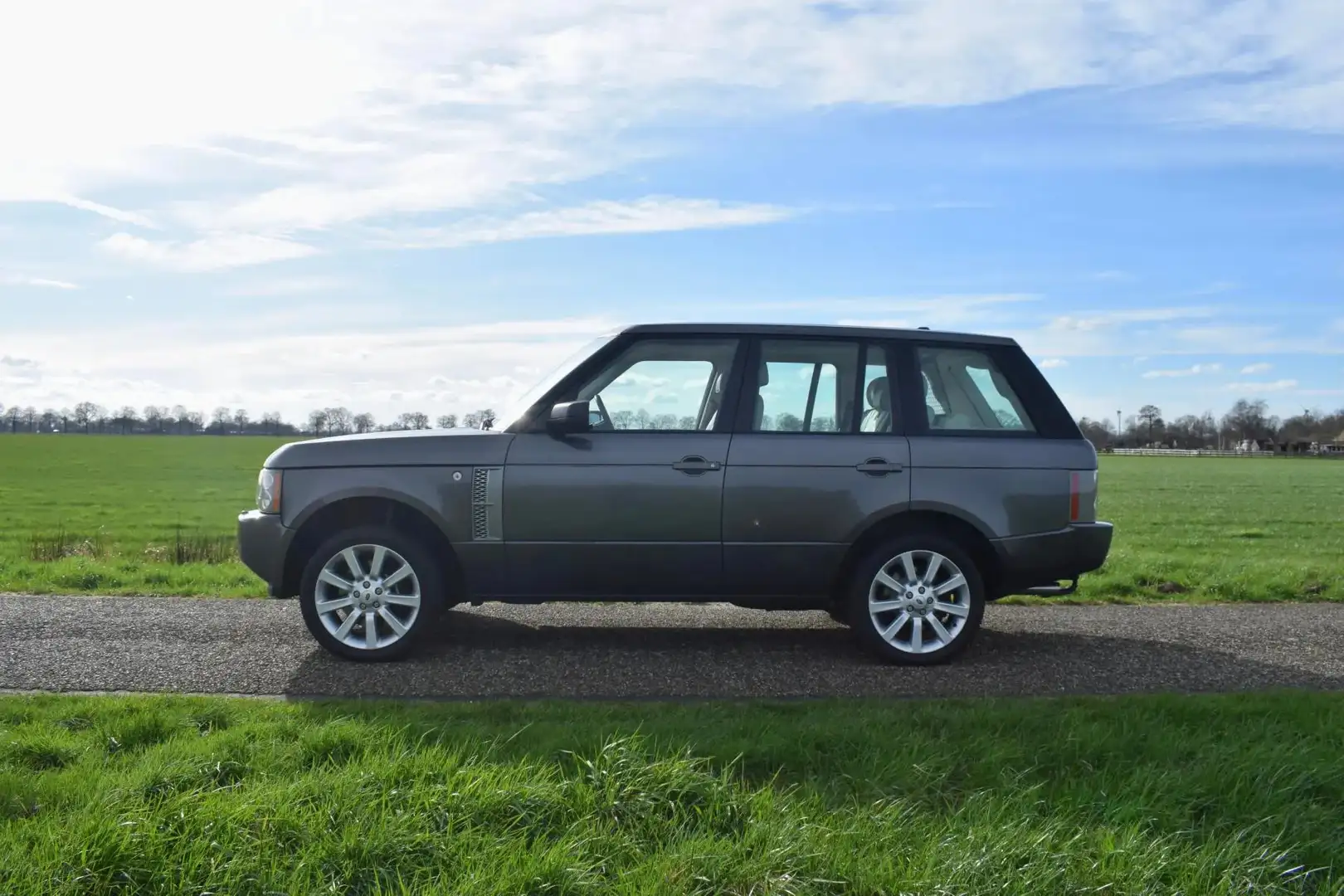 Land Rover Range Rover 4.2 V8 Supercharged Szary - 2