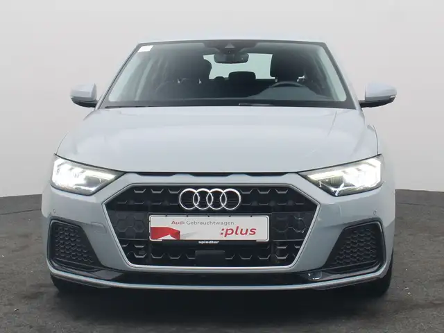 Audi A1 view 3