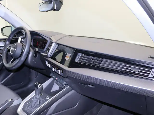 Audi A1 view 8