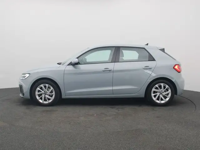 Audi A1 view 4