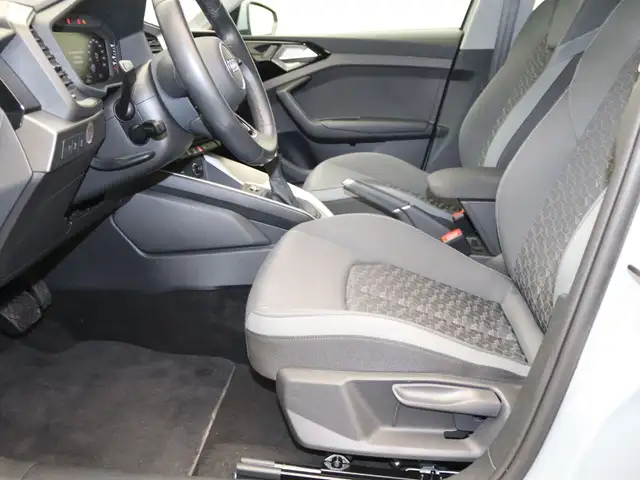 Audi A1 view 13
