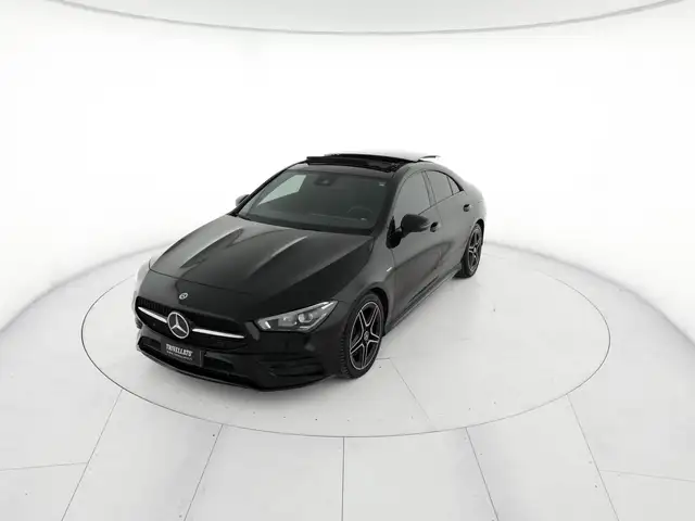 Mercedes-Benz CLA 200 coupe 200 d premium