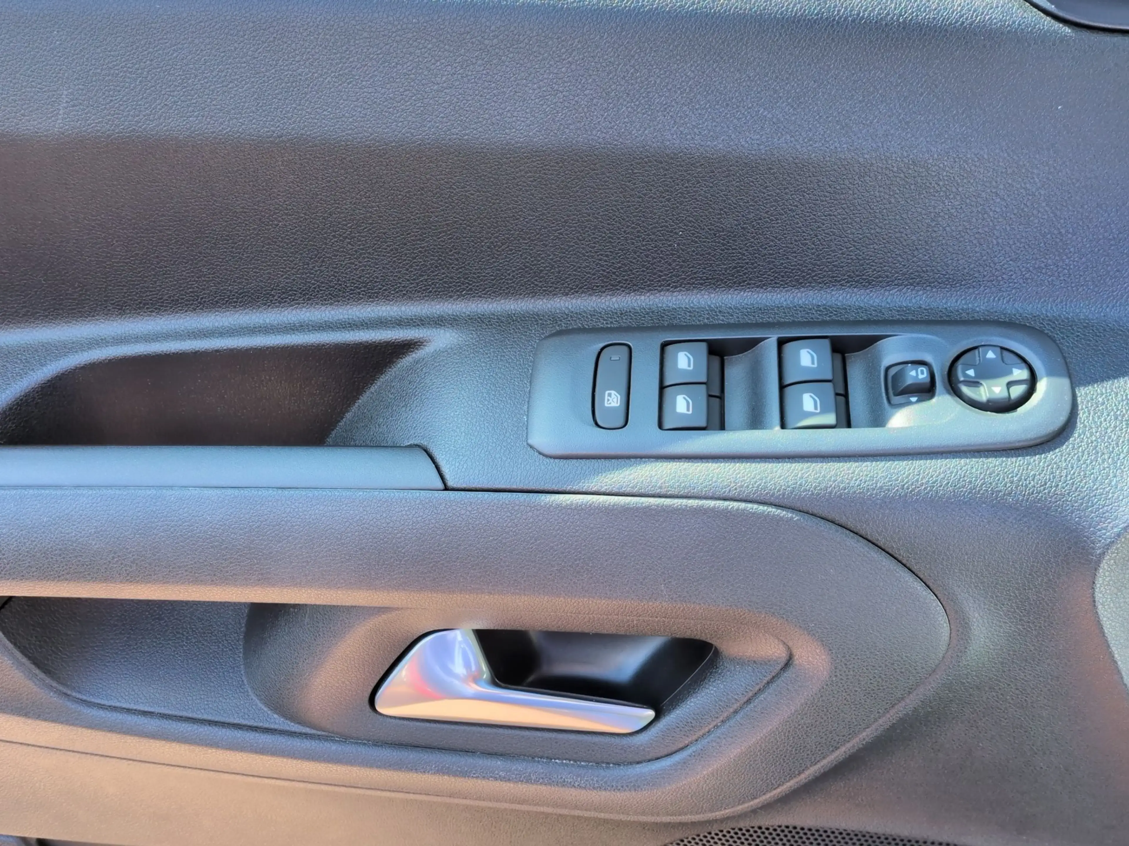 Opel Combo Life 1.5 Aut. INNOVATION+Premium Pak+AHK+ — photo 13