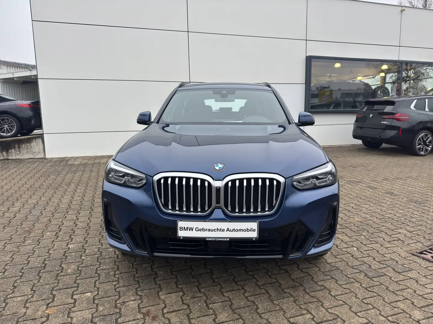 BMW X3 xDrive20d M Sportpaket LED+LenkHZ+GRA+LiveCoc Blau - 2