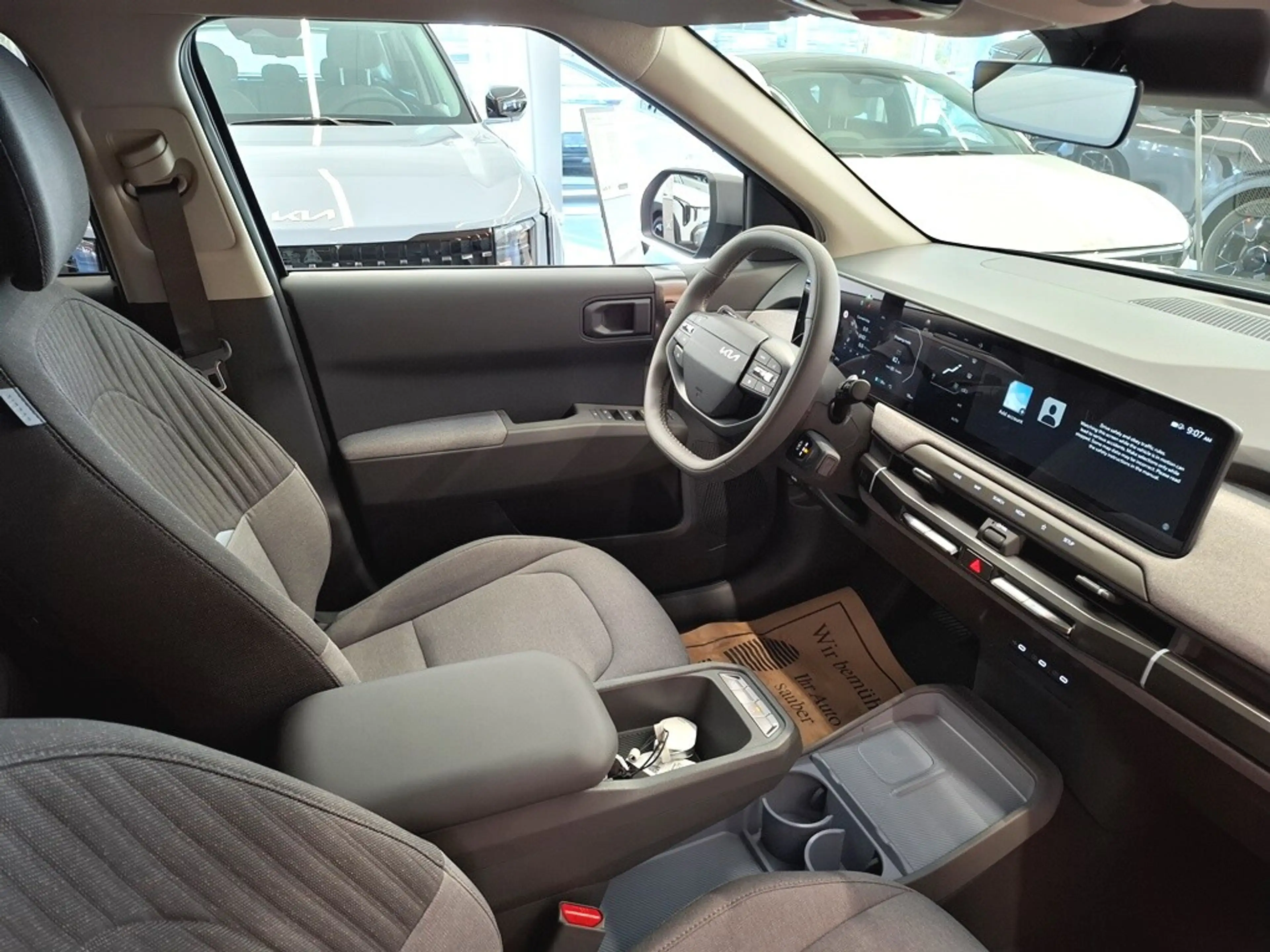 Kia EV3 AWD 81,4kWh Earth — photo 11