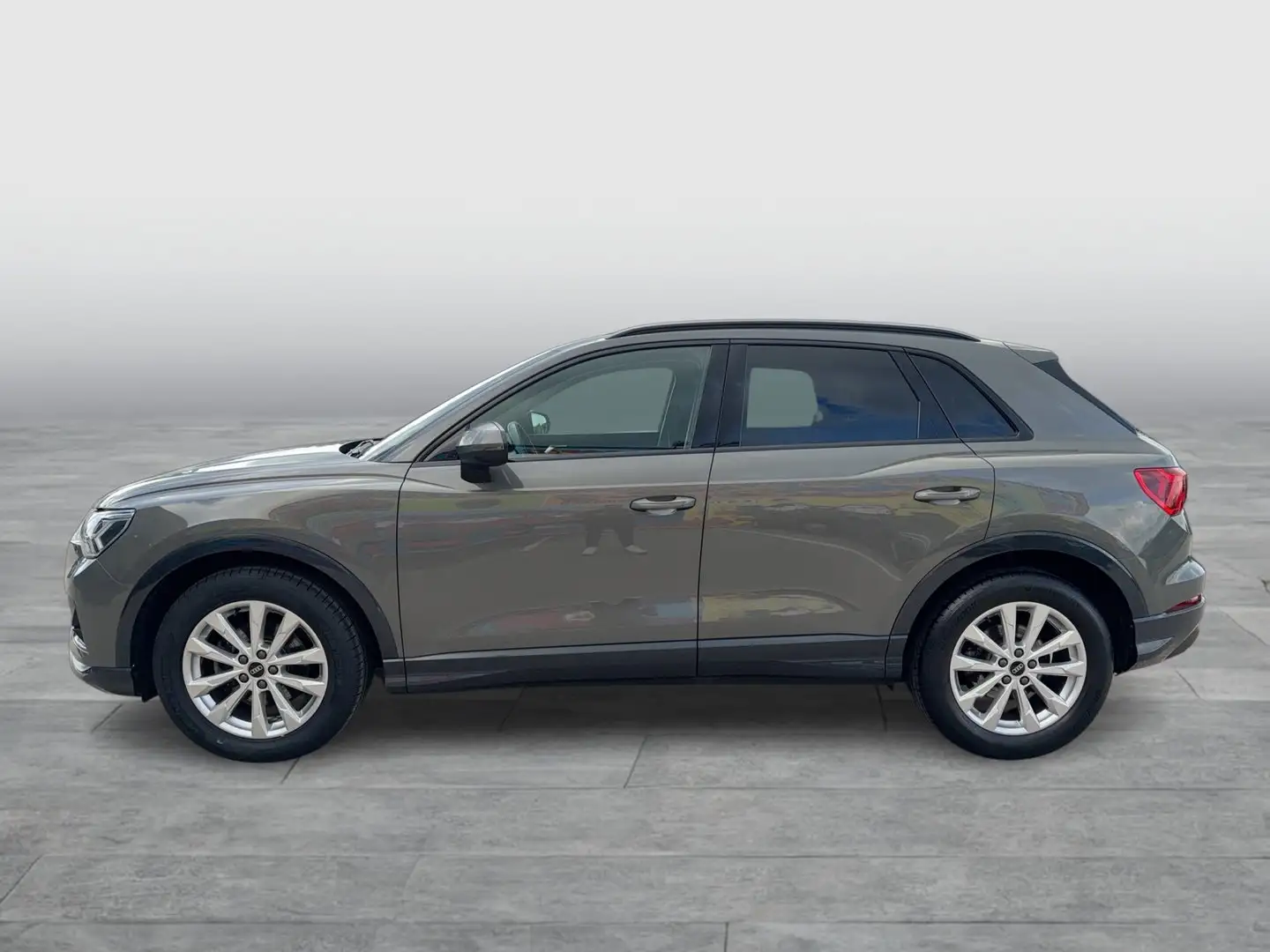 Audi Q3 35 TDI advanced exterieur Grau - 2