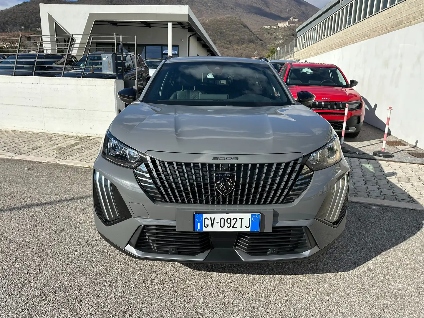 Peugeot 2008 2008 1.2 puretech 130cv Allure S&S EAT8 Gris - 2