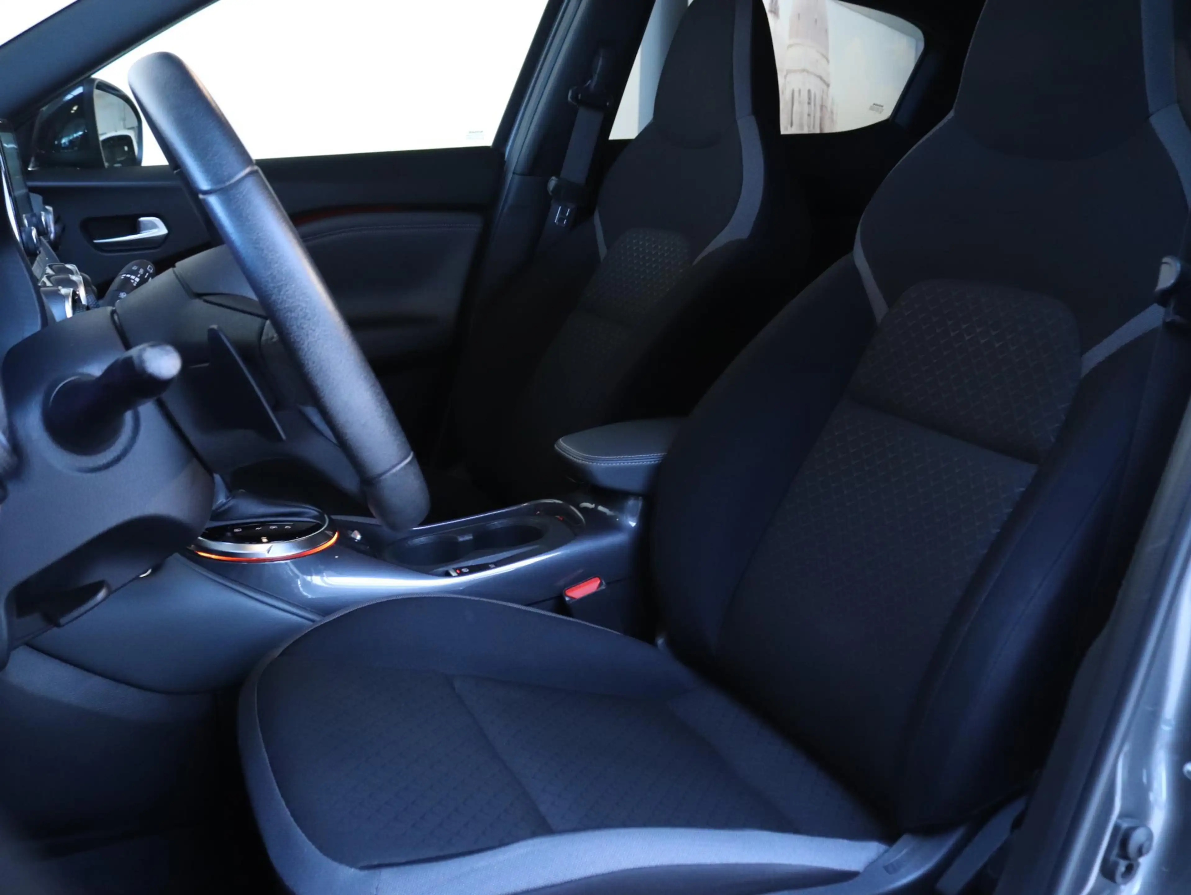 Nissan Juke 1.0 DIG-T N-Design Clima/Navi/Camera/Stoelverwarmi — photo 4