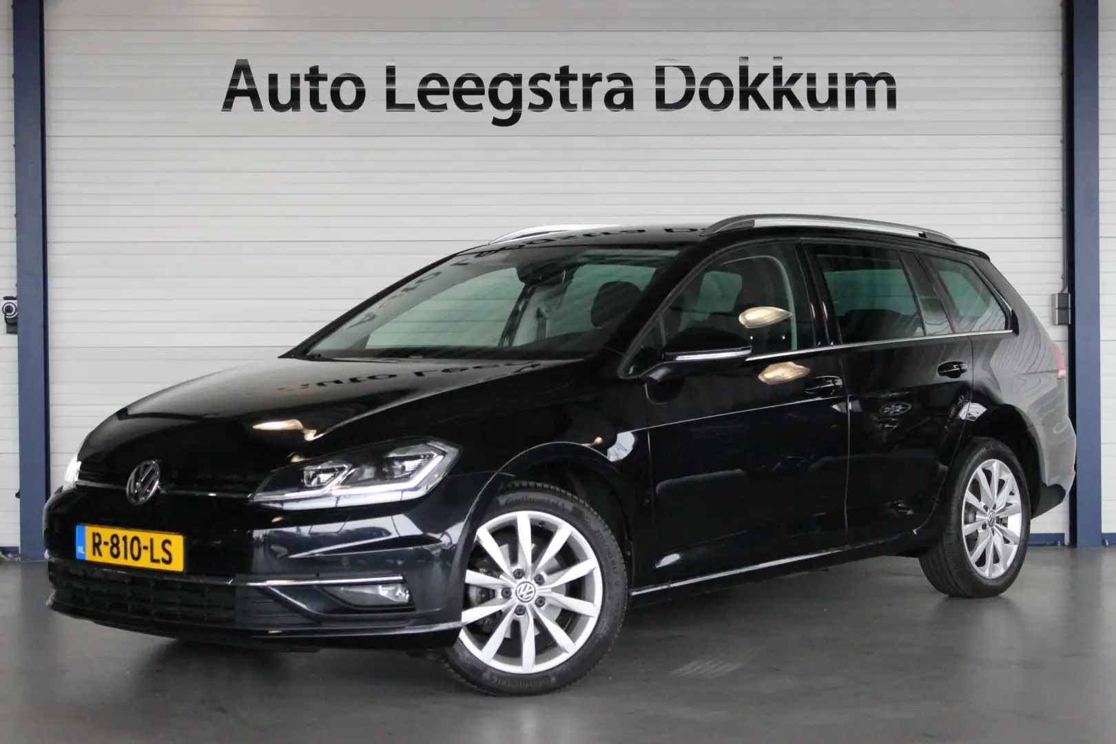 Volkswagen Golf Variant 1.5 TSI Highline Trekhaak | LED | Adapt. Cruise | Schwarz - 1