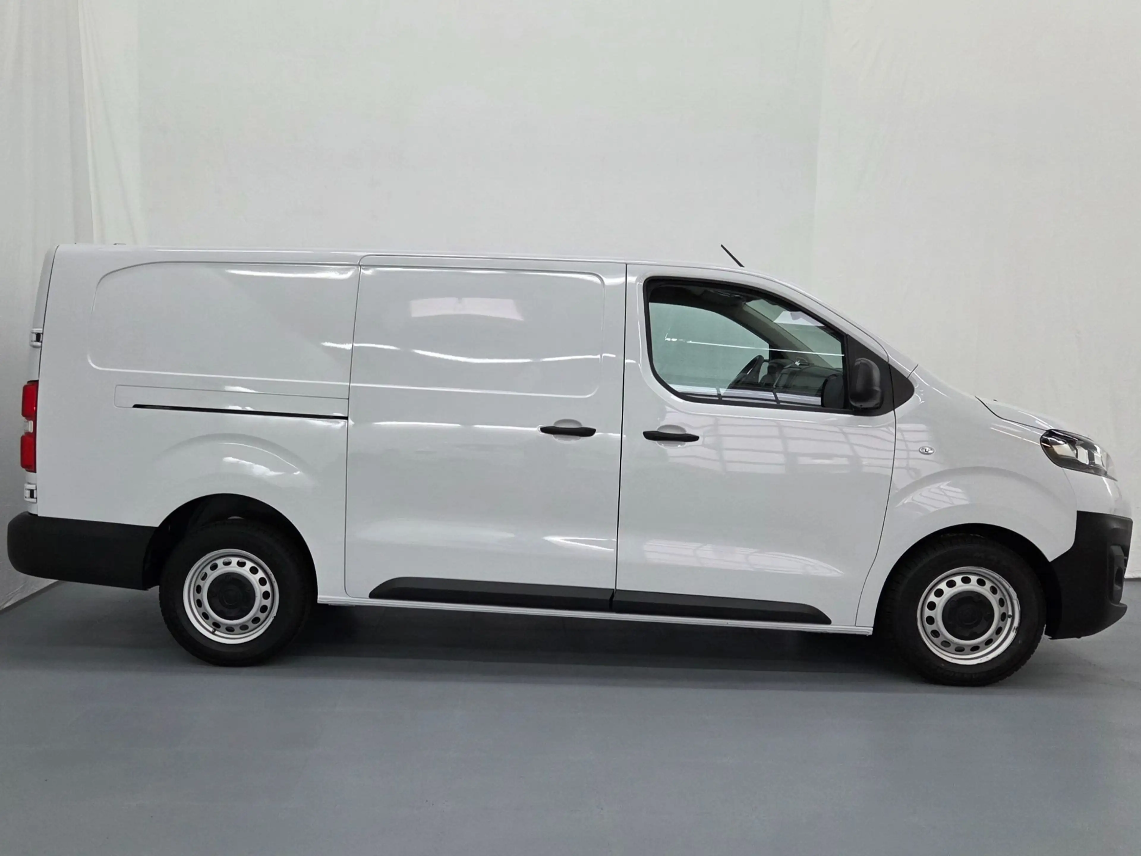Fiat Scudo BlueHDi 100 S — photo 2