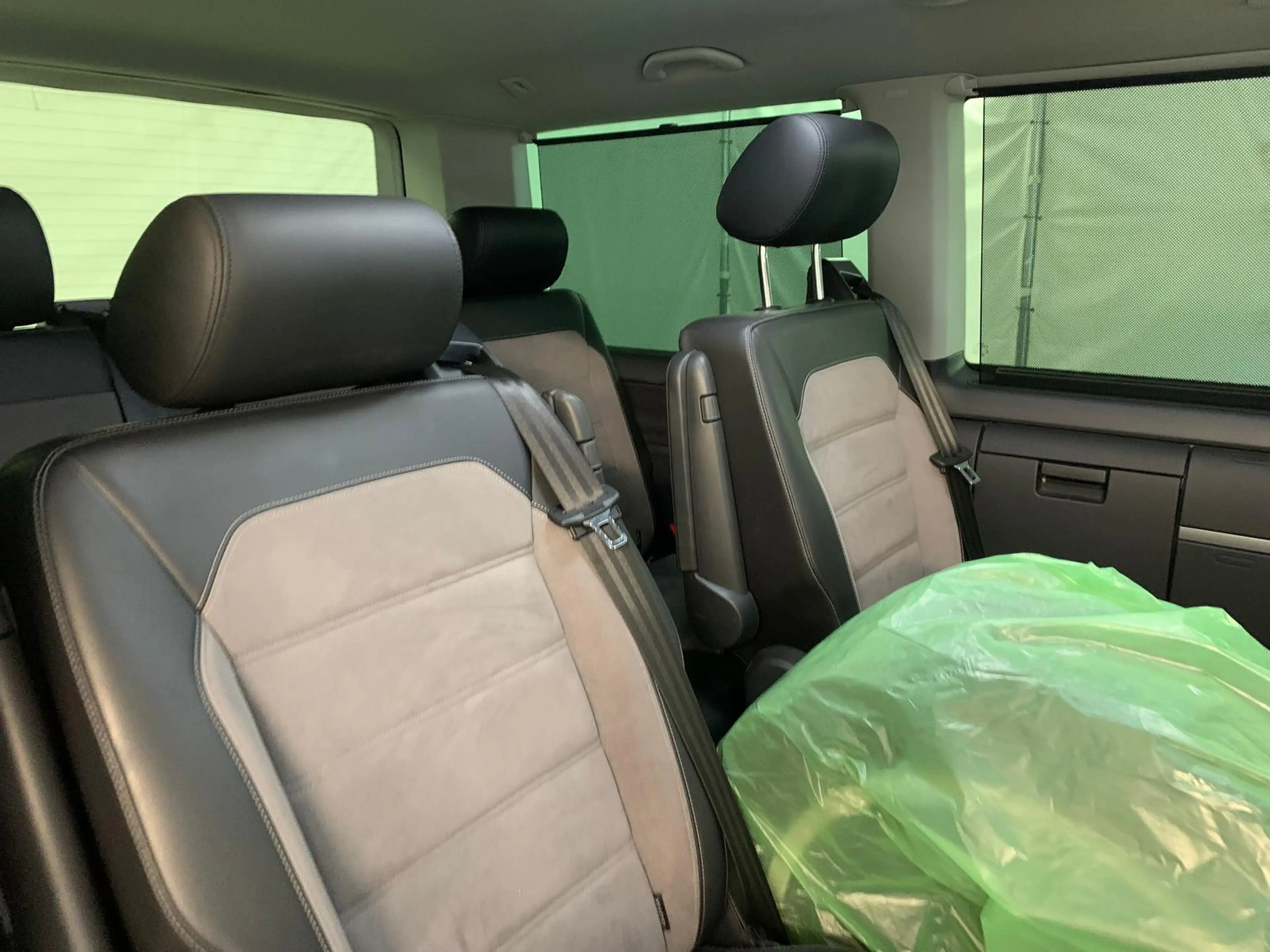 Volkswagen T6.1 Multivan 4M Generation Six 7-SITZER/ACC/LED — photo 5