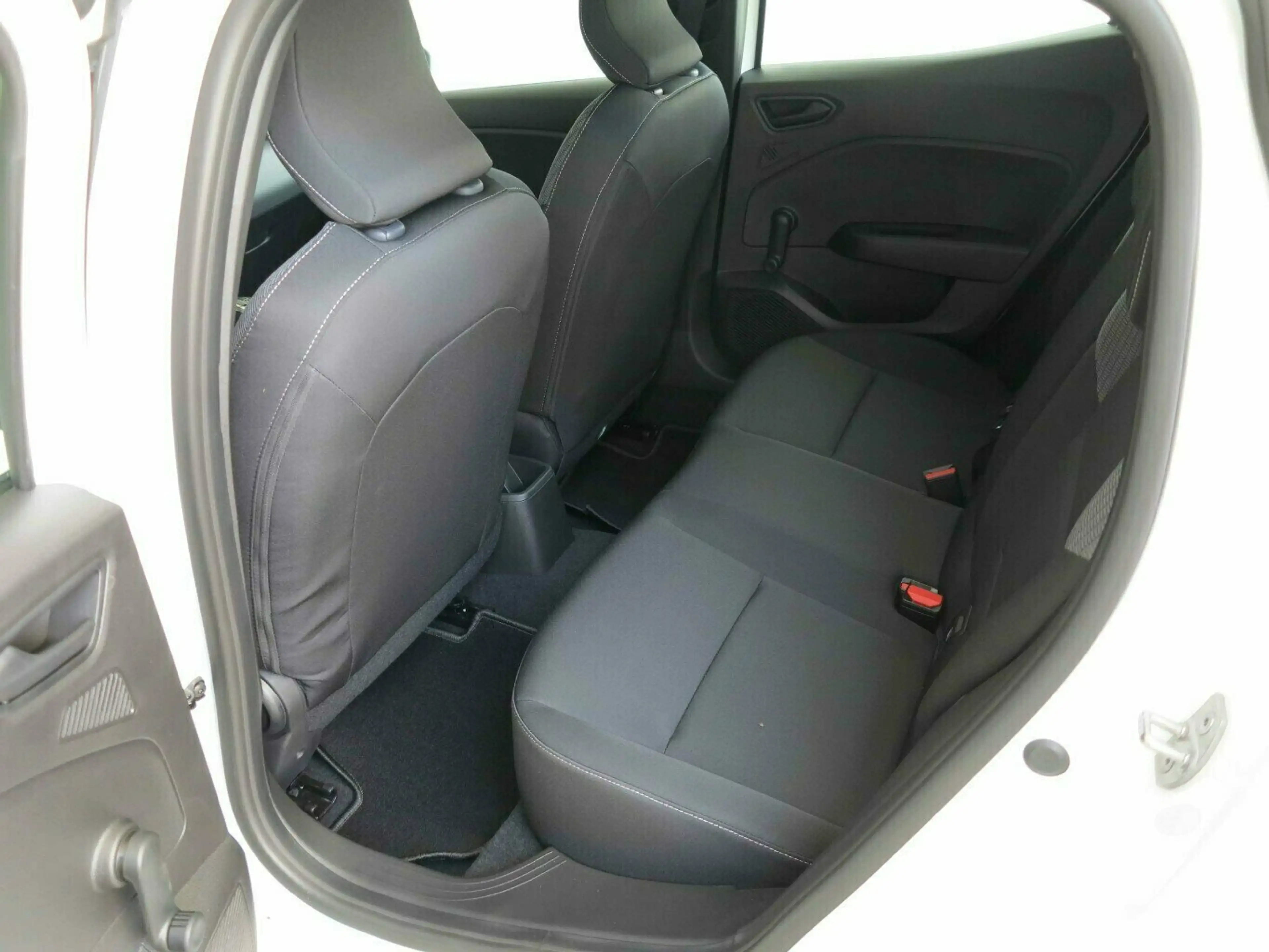 Mitsubishi Colt Basis, Nimm8 Garantie, günstig finanzierbar! — photo 8