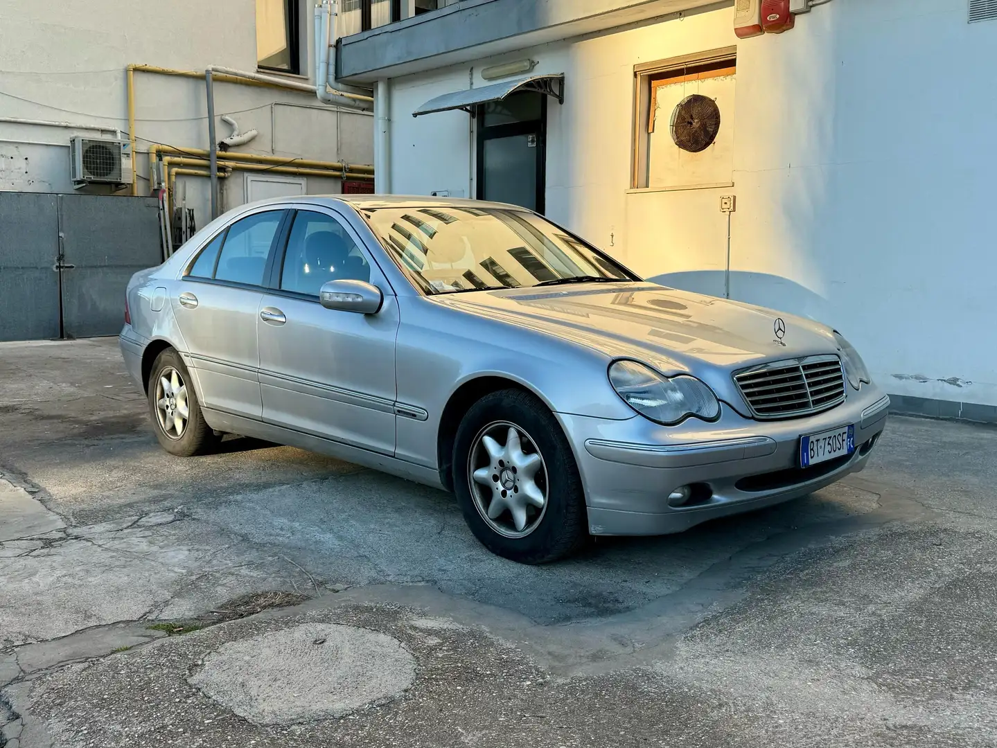 Mercedes-Benz C 180 Classe C - W203 2000 Berlina Evo Elegance Srebrny - 2