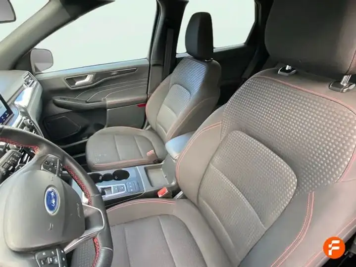 Ford Kuga ST-Line 1.5 EcoBlue 2024, foto 5