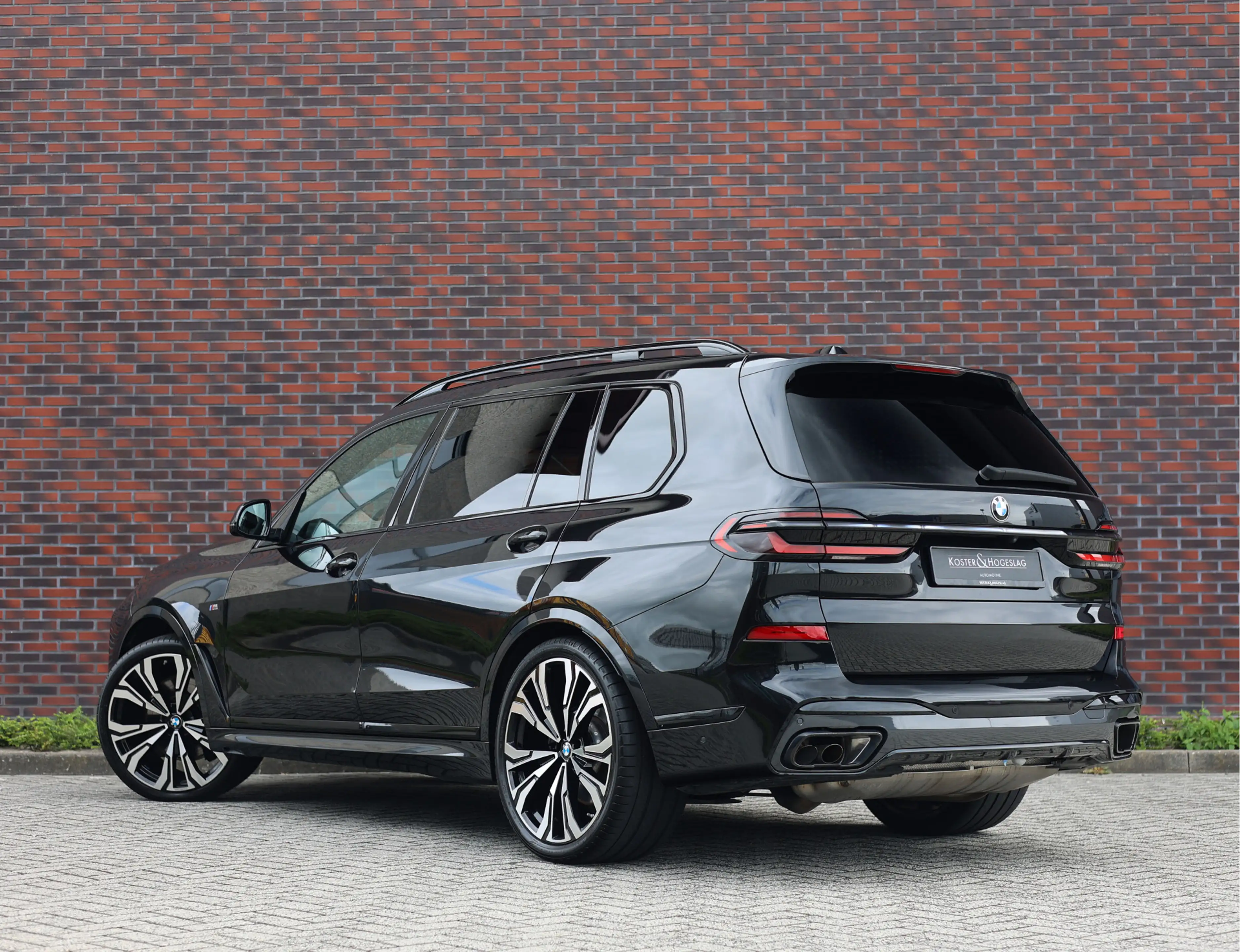 BMW X7 40i xDrive | Skylounge - B&O - Massage — photo 2