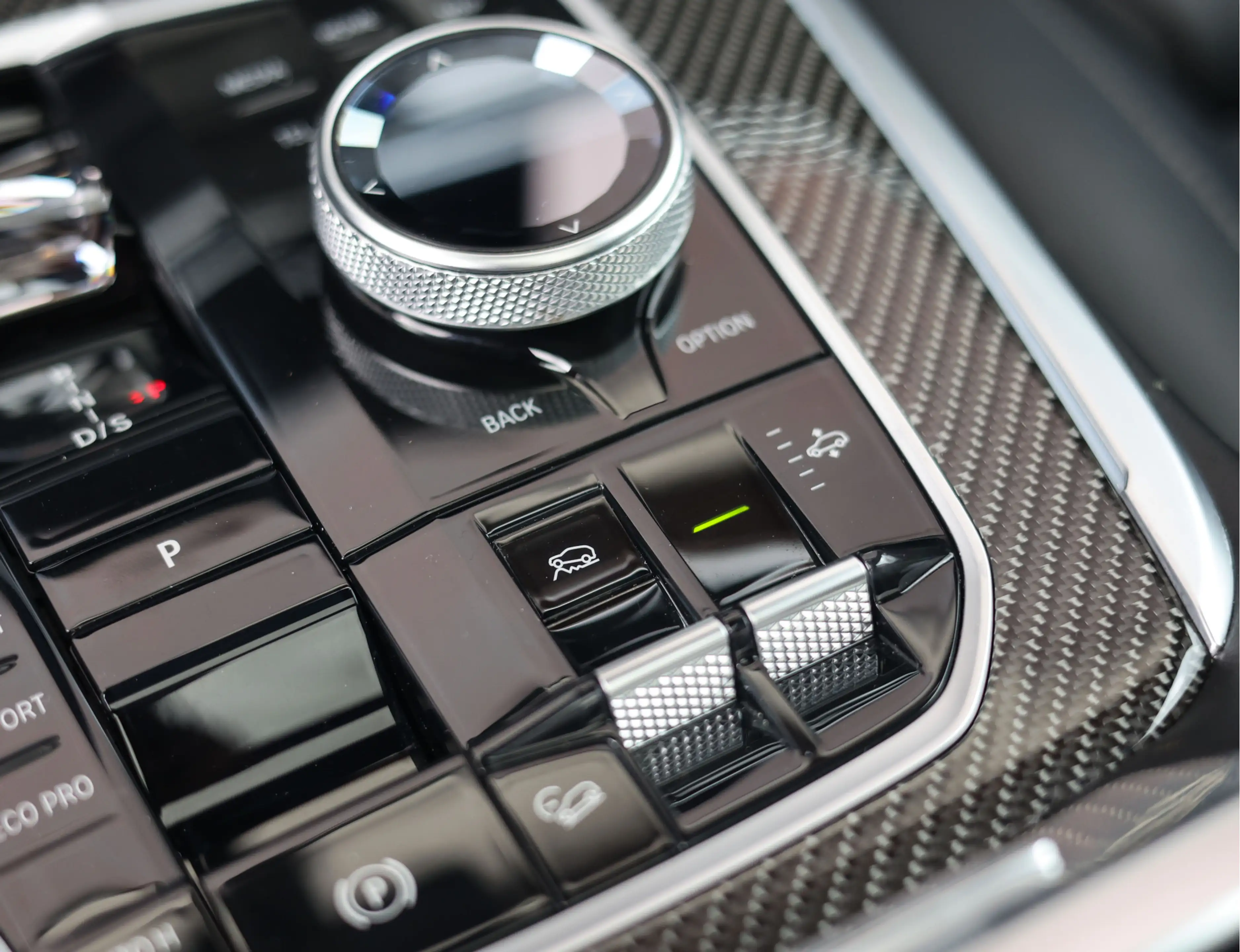 BMW X7 40i xDrive | Skylounge - B&O - Massage — photo 38