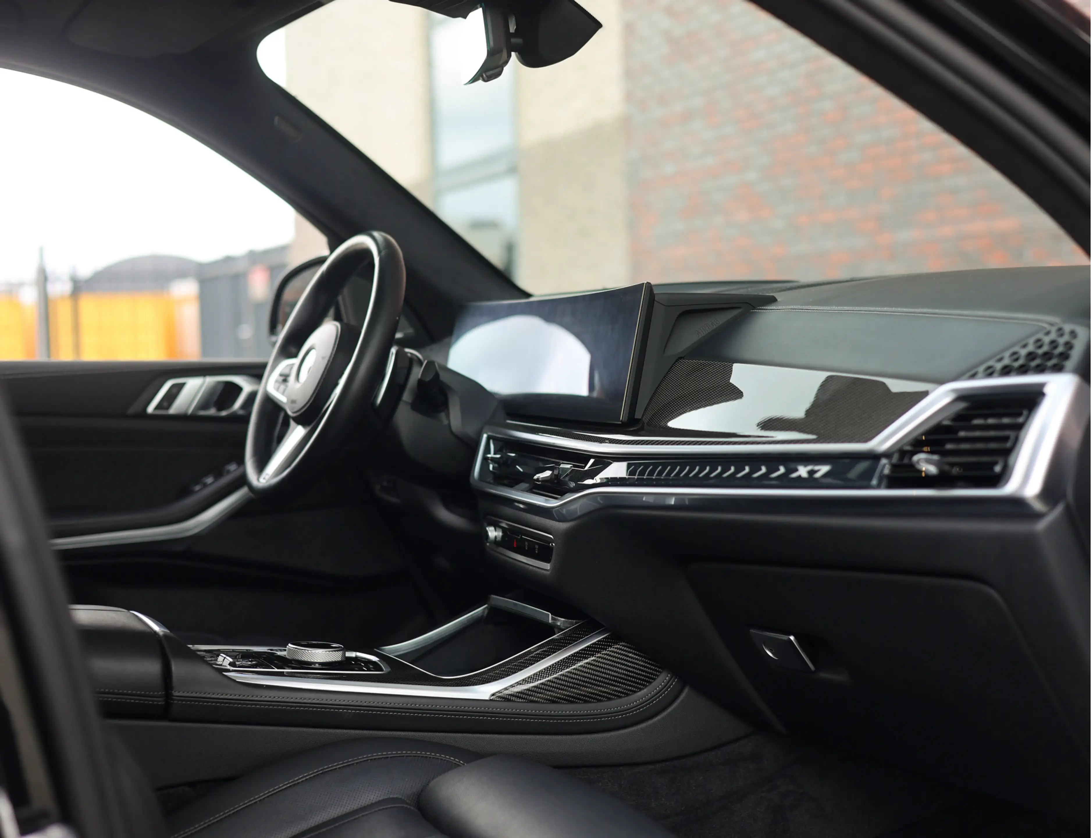 BMW X7 40i xDrive | Skylounge - B&O - Massage — photo 23