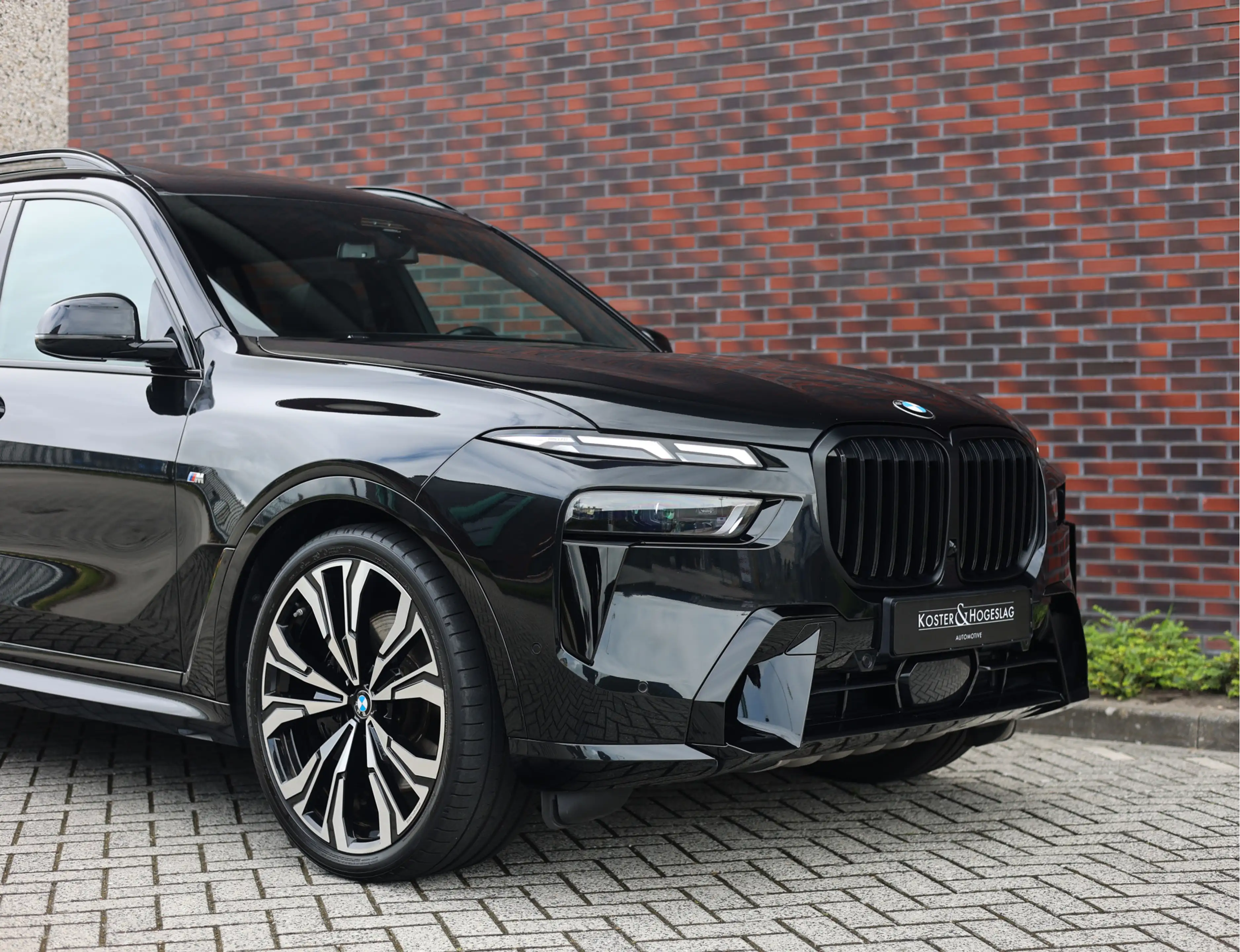 BMW X7 40i xDrive | Skylounge - B&O - Massage — photo 17