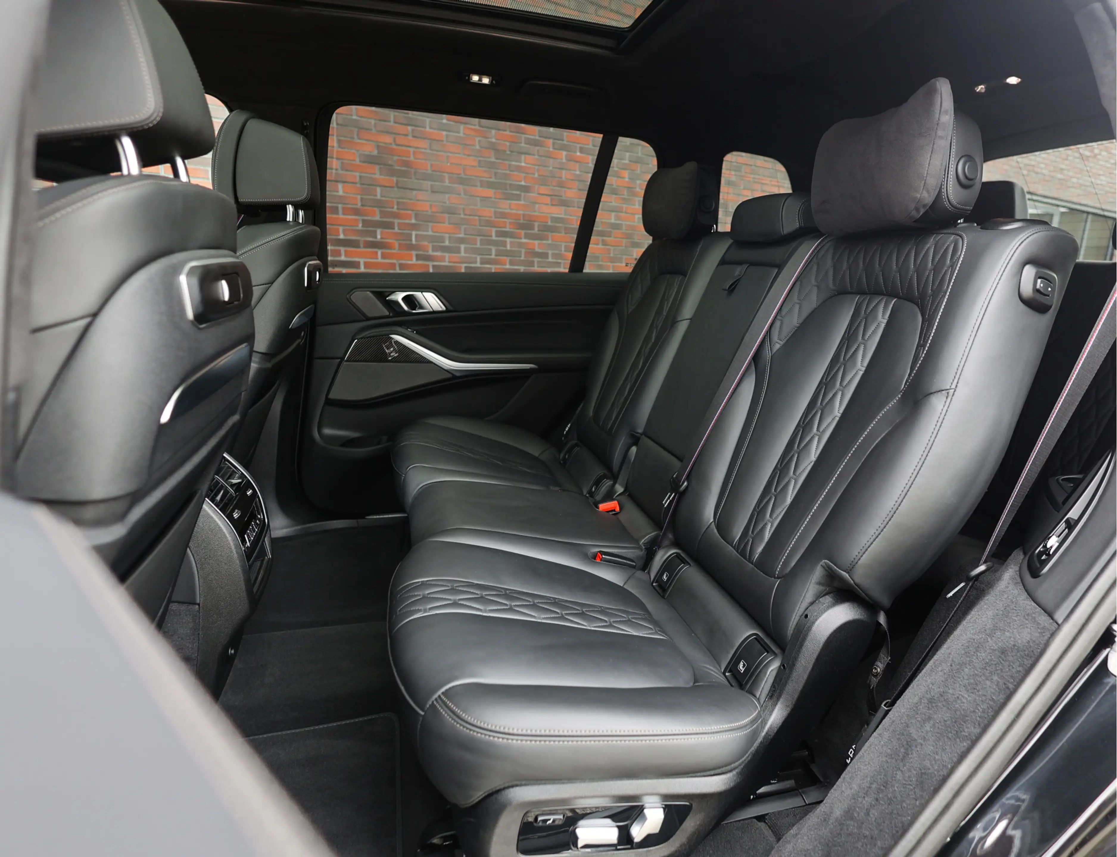 BMW X7 40i xDrive | Skylounge - B&O - Massage — photo 29