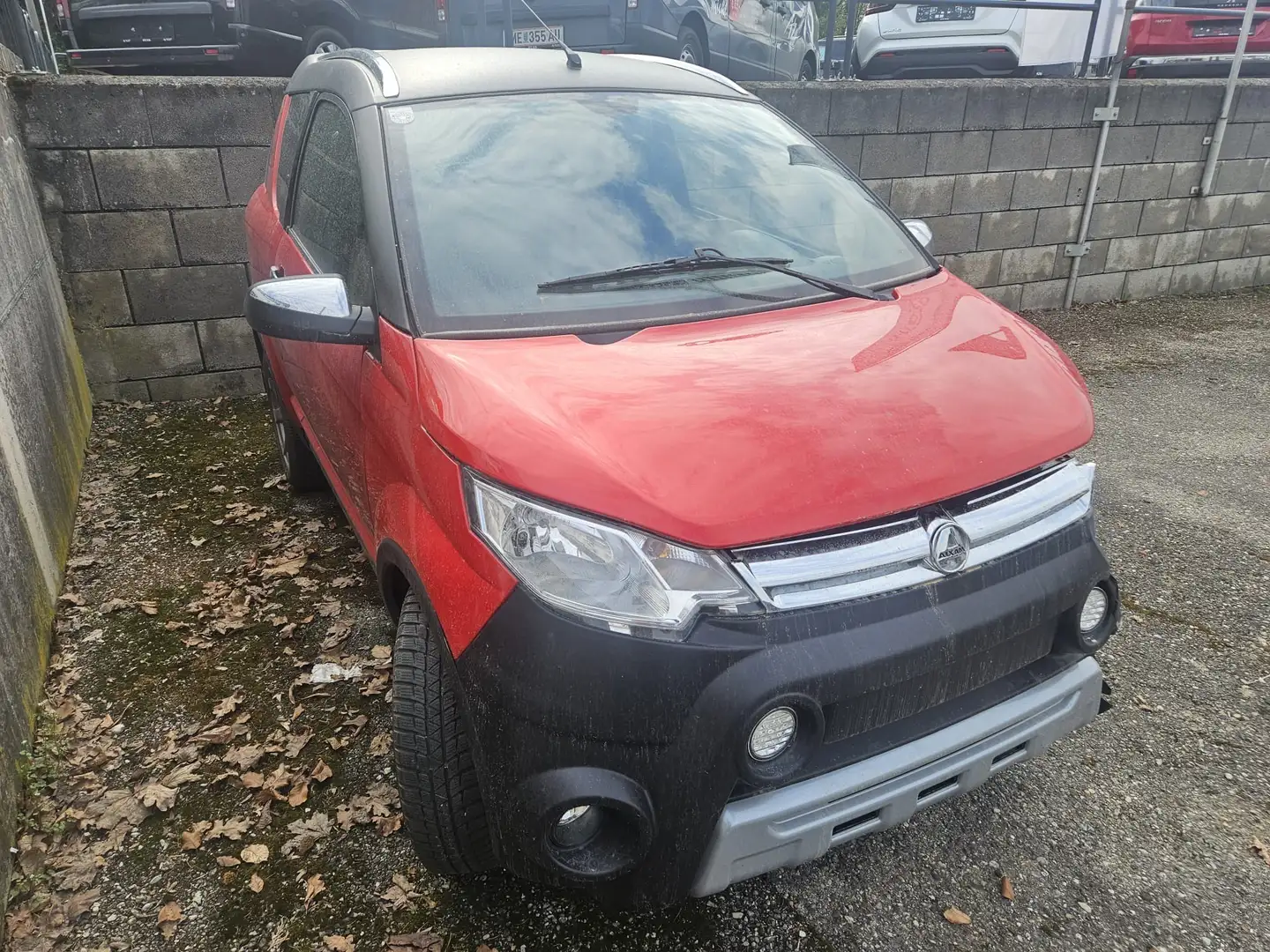 Aixam Crossline S8 Rot - 1