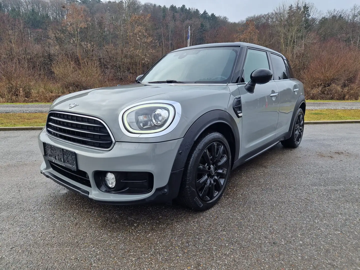 MINI Cooper D Countryman MINI Countryman Cooper D Aut. *TOP AUSSTATTUNG* Grau - 2