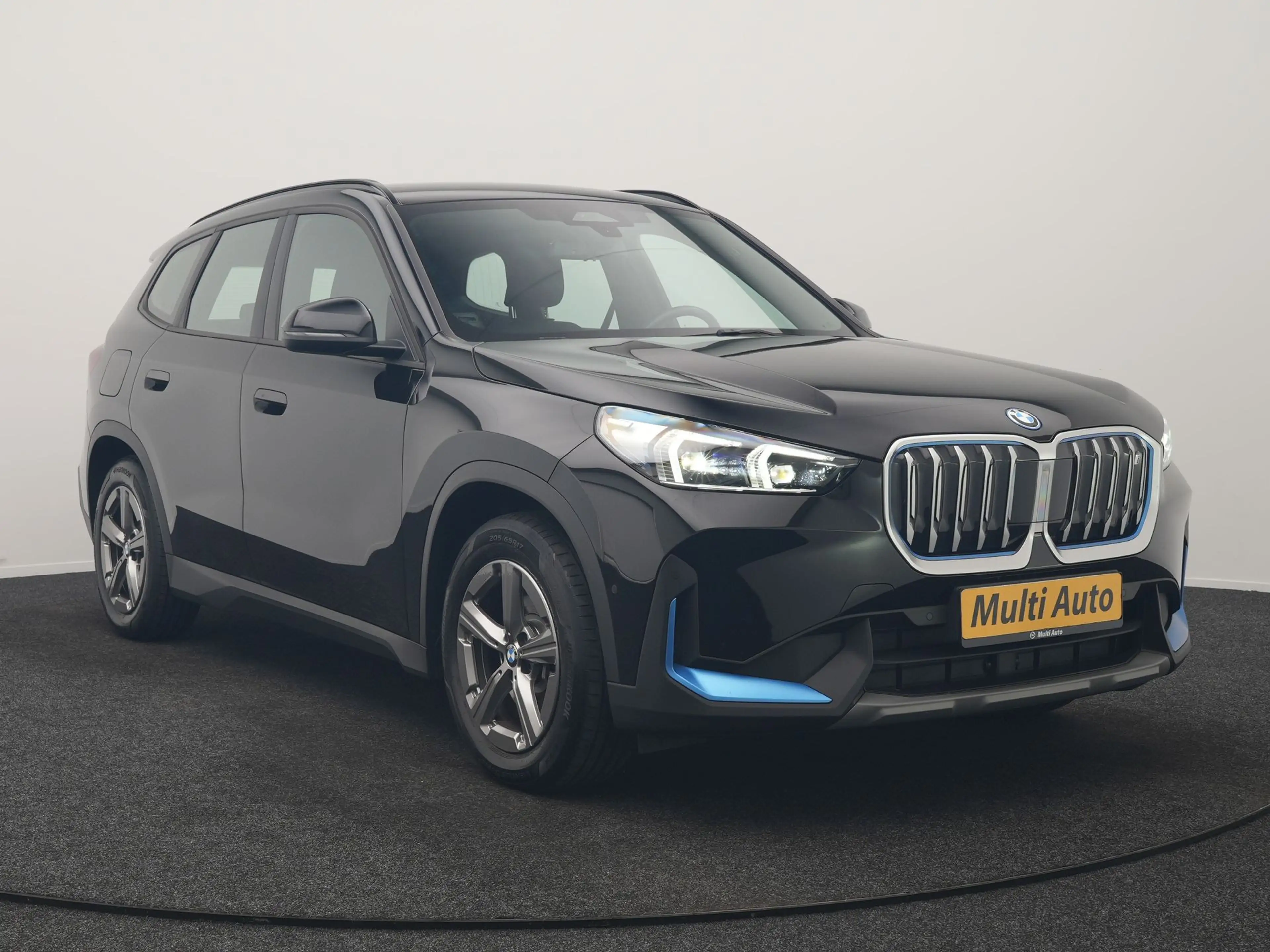 BMW iX1 xDrive30 67 kWh 313pk Dealer O.H. | Trekhaak Af Fa — photo 24