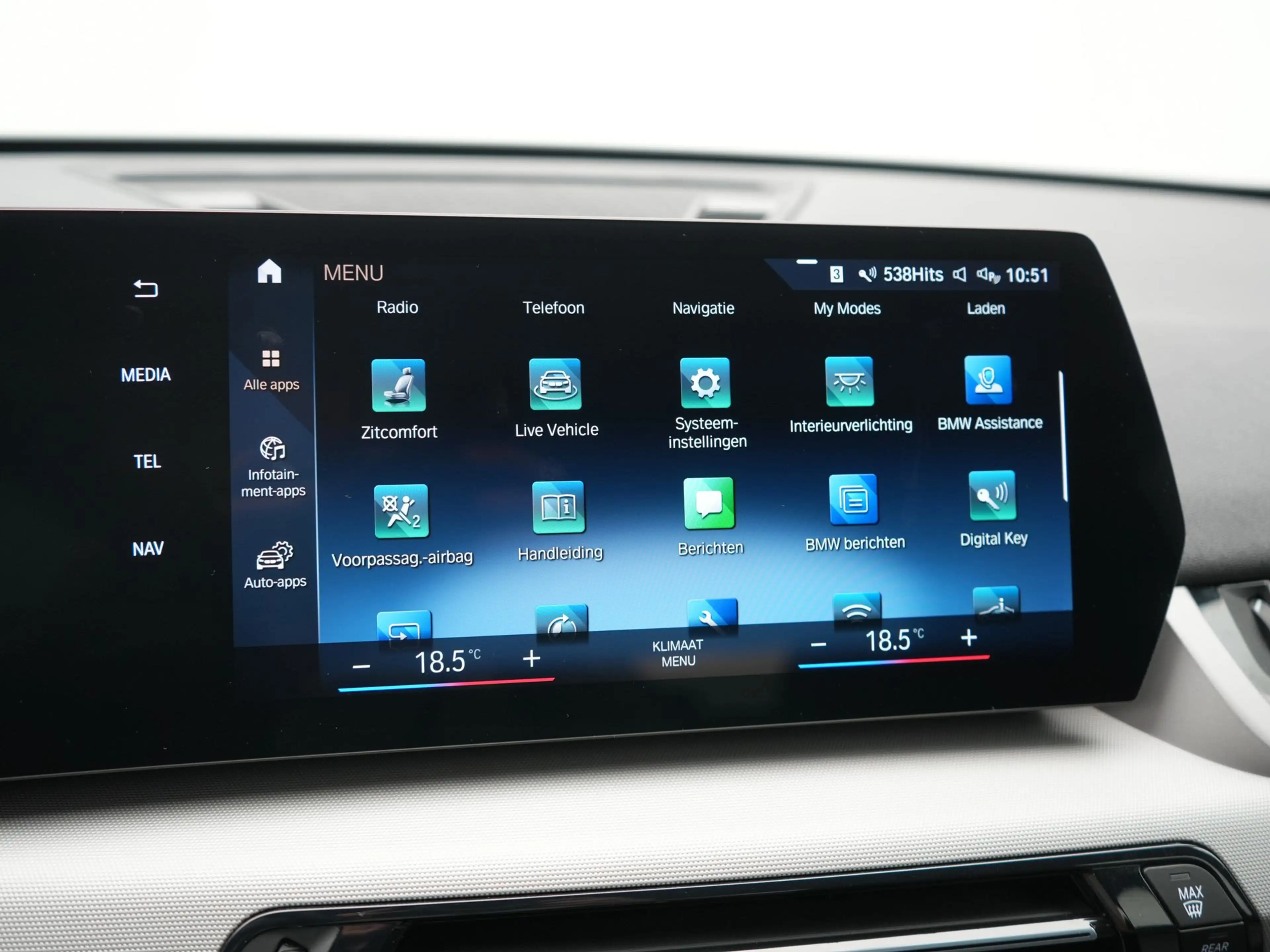 BMW iX1 xDrive30 67 kWh 313pk Dealer O.H. | Trekhaak Af Fa — photo 34