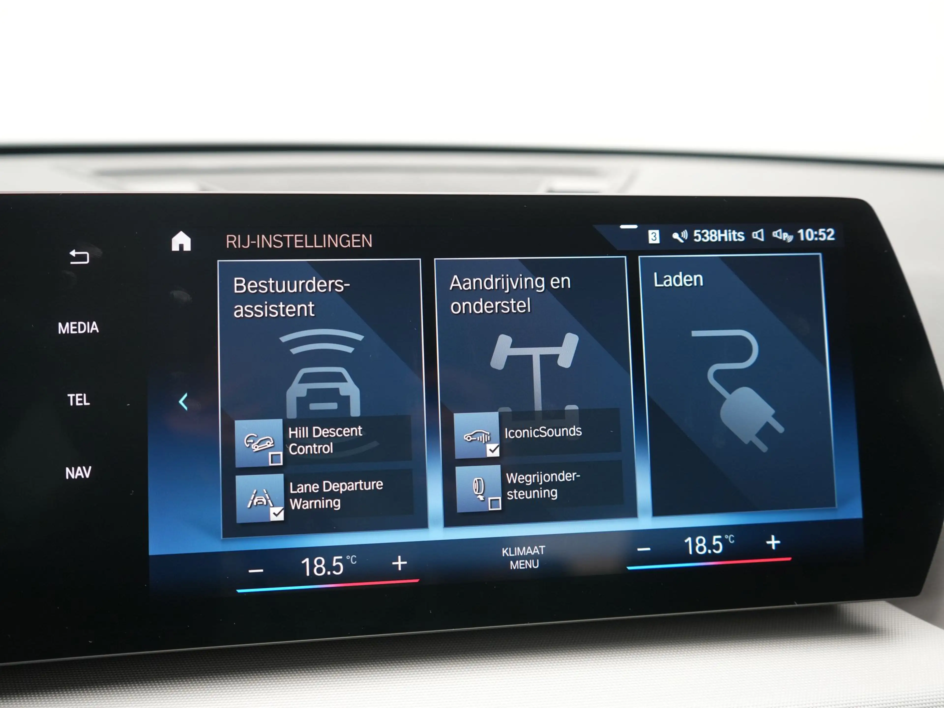 BMW iX1 xDrive30 67 kWh 313pk Dealer O.H. | Trekhaak Af Fa — photo 29