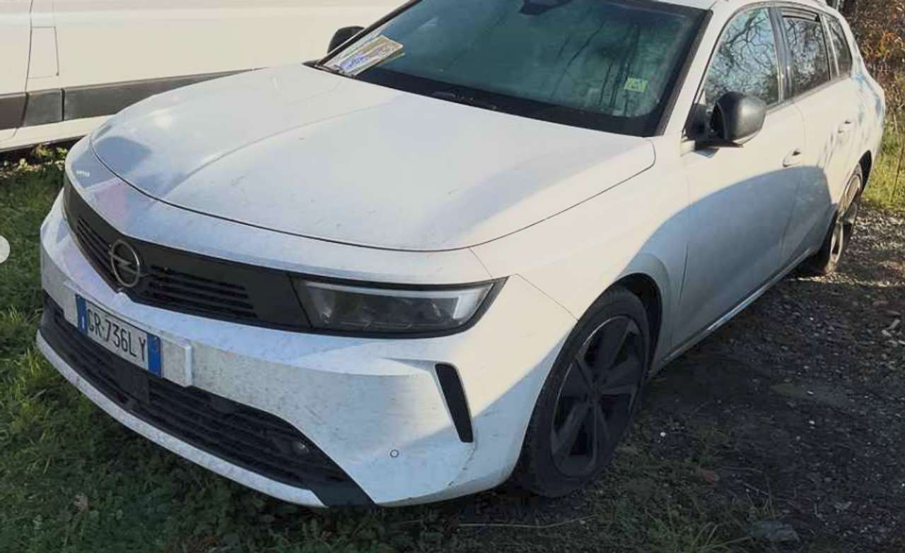 Opel Astra Sports Tourer 1.5 Business Elegance AT8 - GR736LY