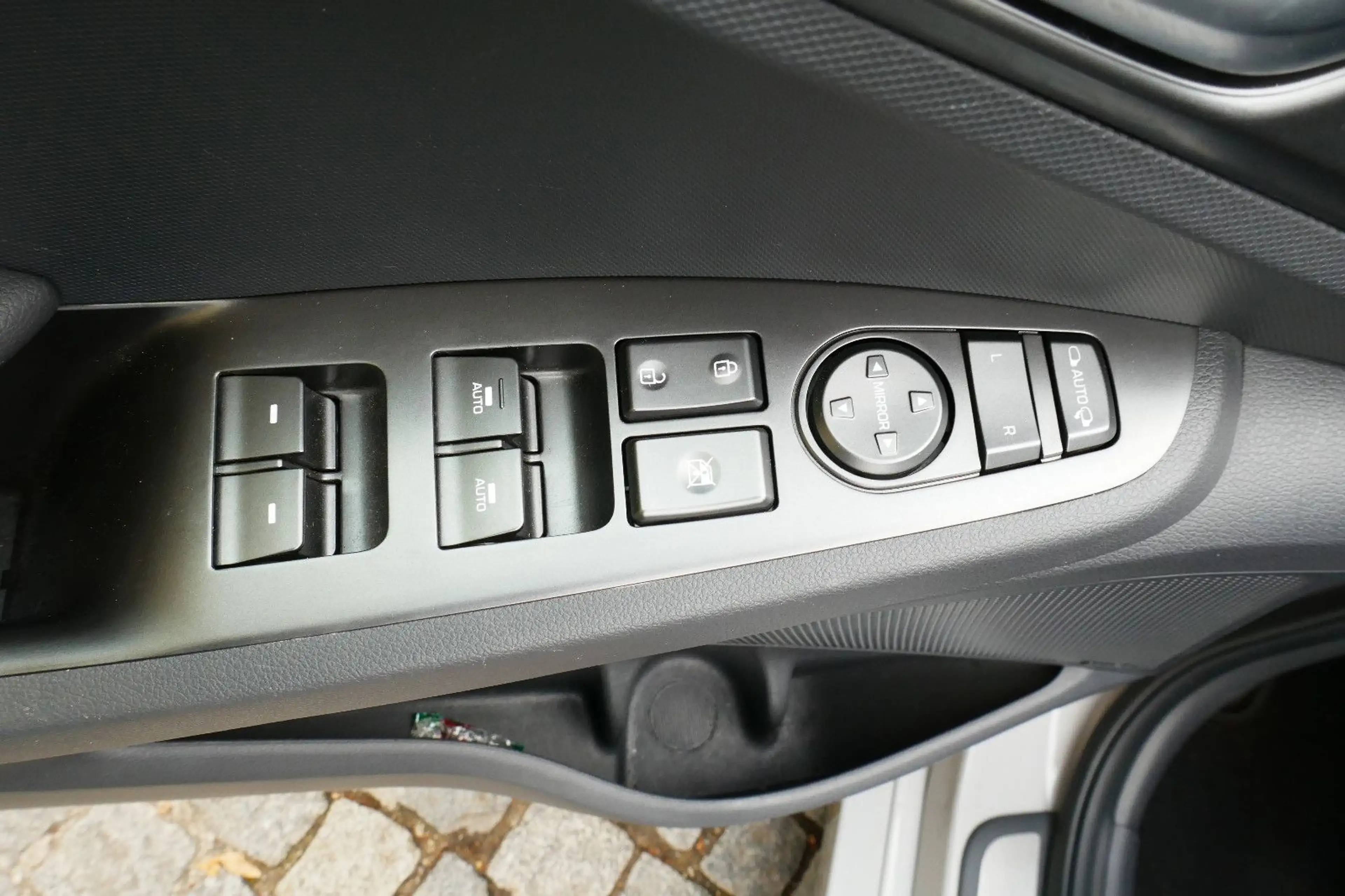 Hyundai IONIQ Ioniq Style Hybrid #'Full-LED #Navi #SDach — photo 8