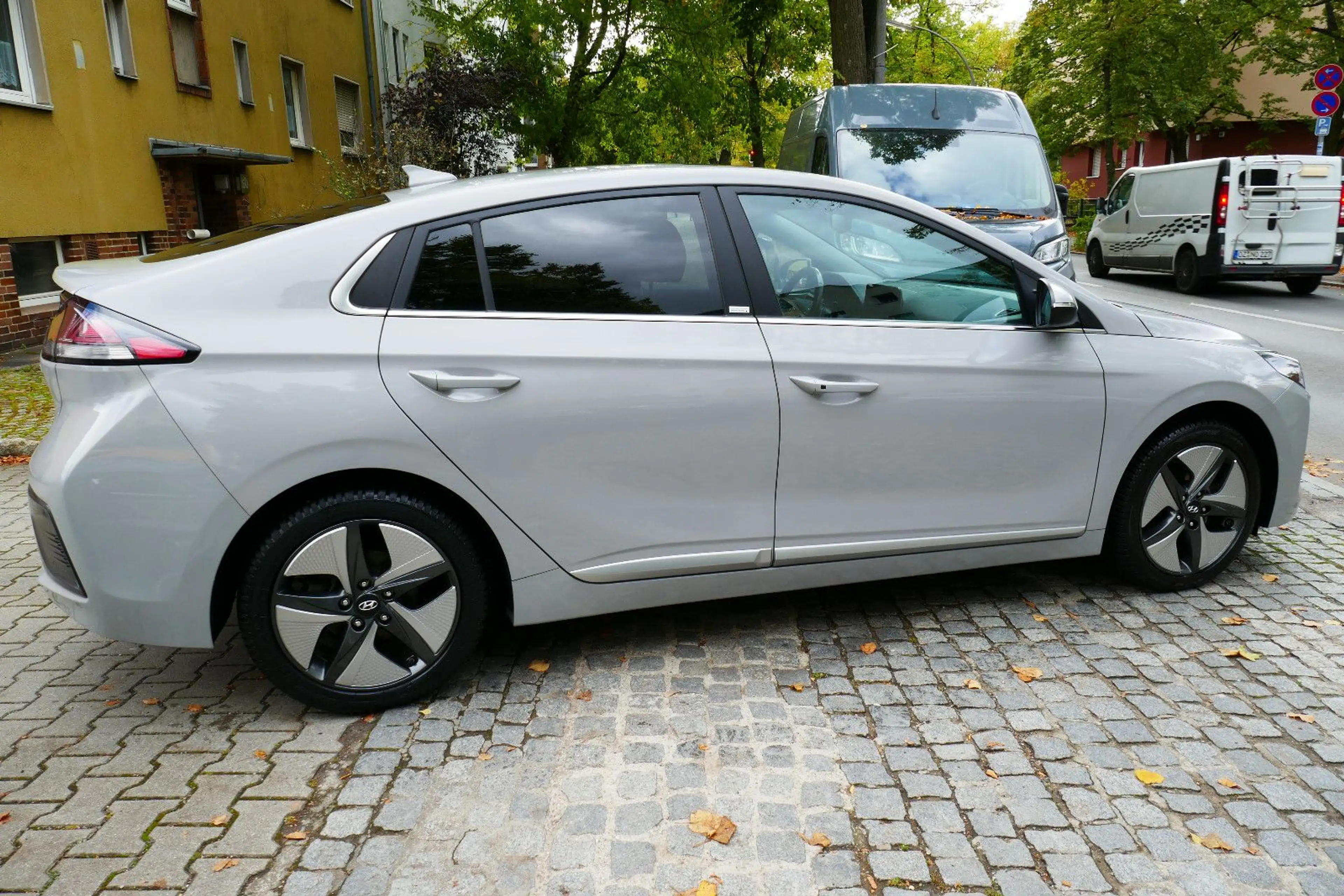 Hyundai IONIQ Ioniq Style Hybrid #'Full-LED #Navi #SDach — photo 4