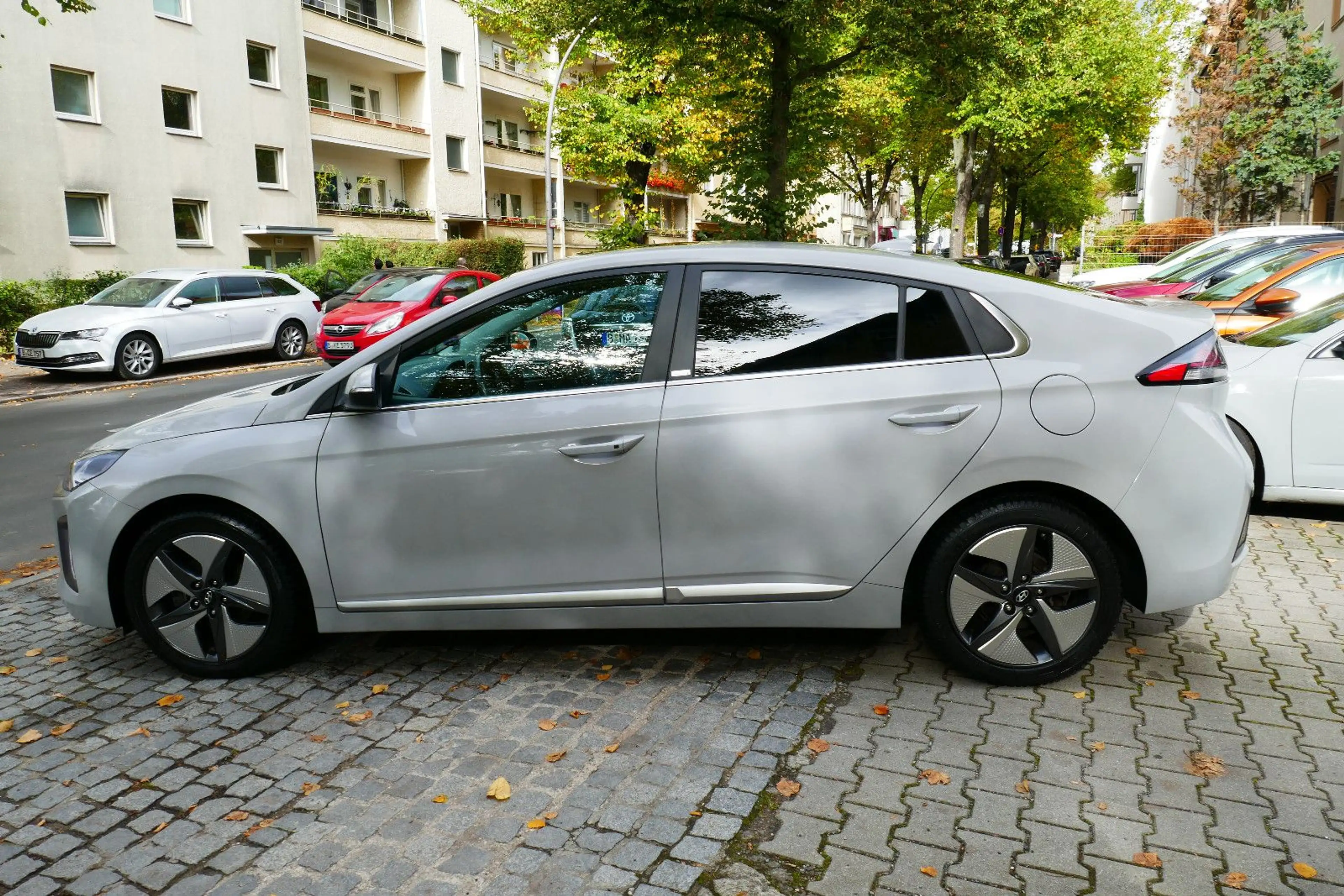 Hyundai IONIQ Ioniq Style Hybrid #'Full-LED #Navi #SDach — photo 7