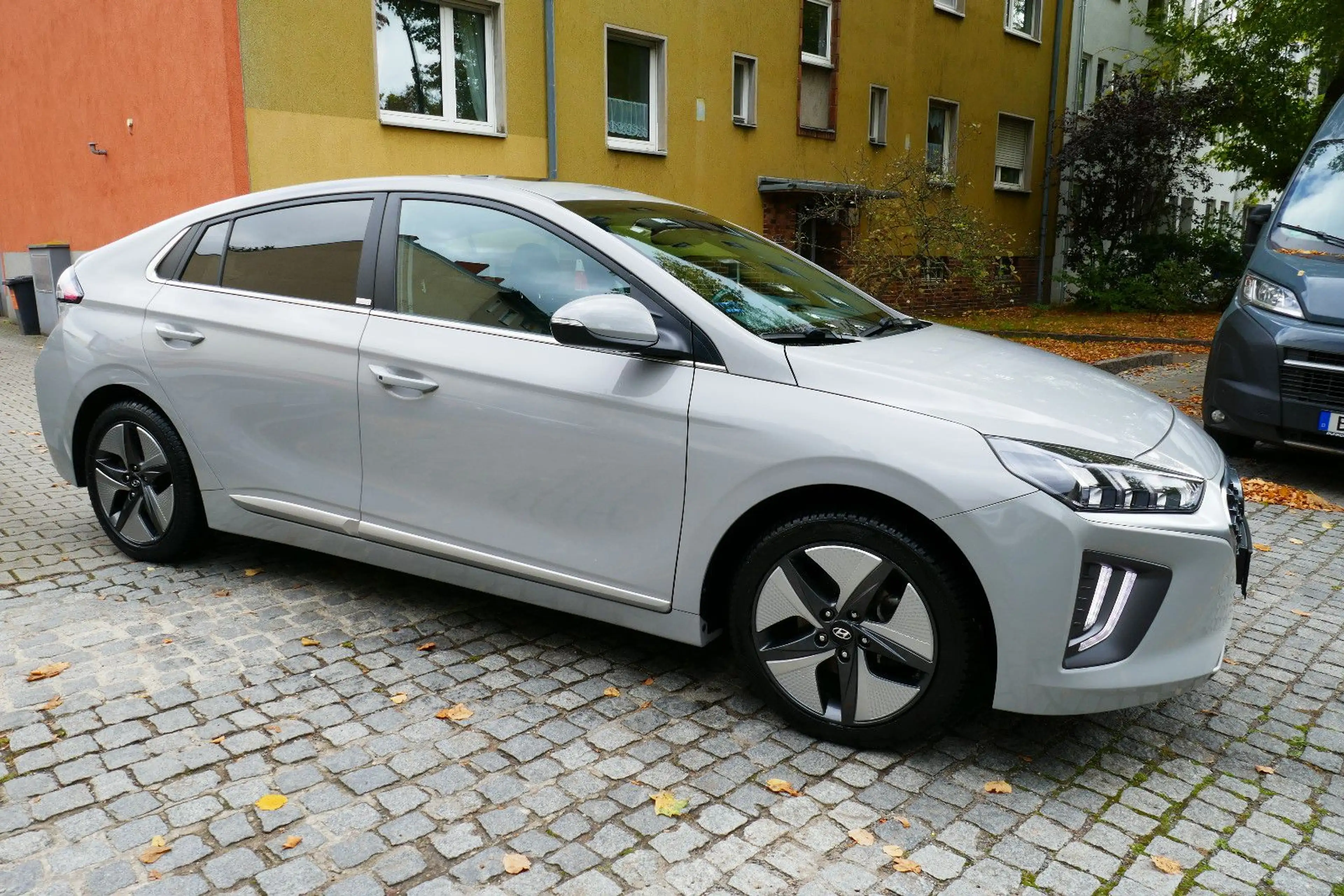 Hyundai IONIQ Ioniq Style Hybrid #'Full-LED #Navi #SDach — photo 3