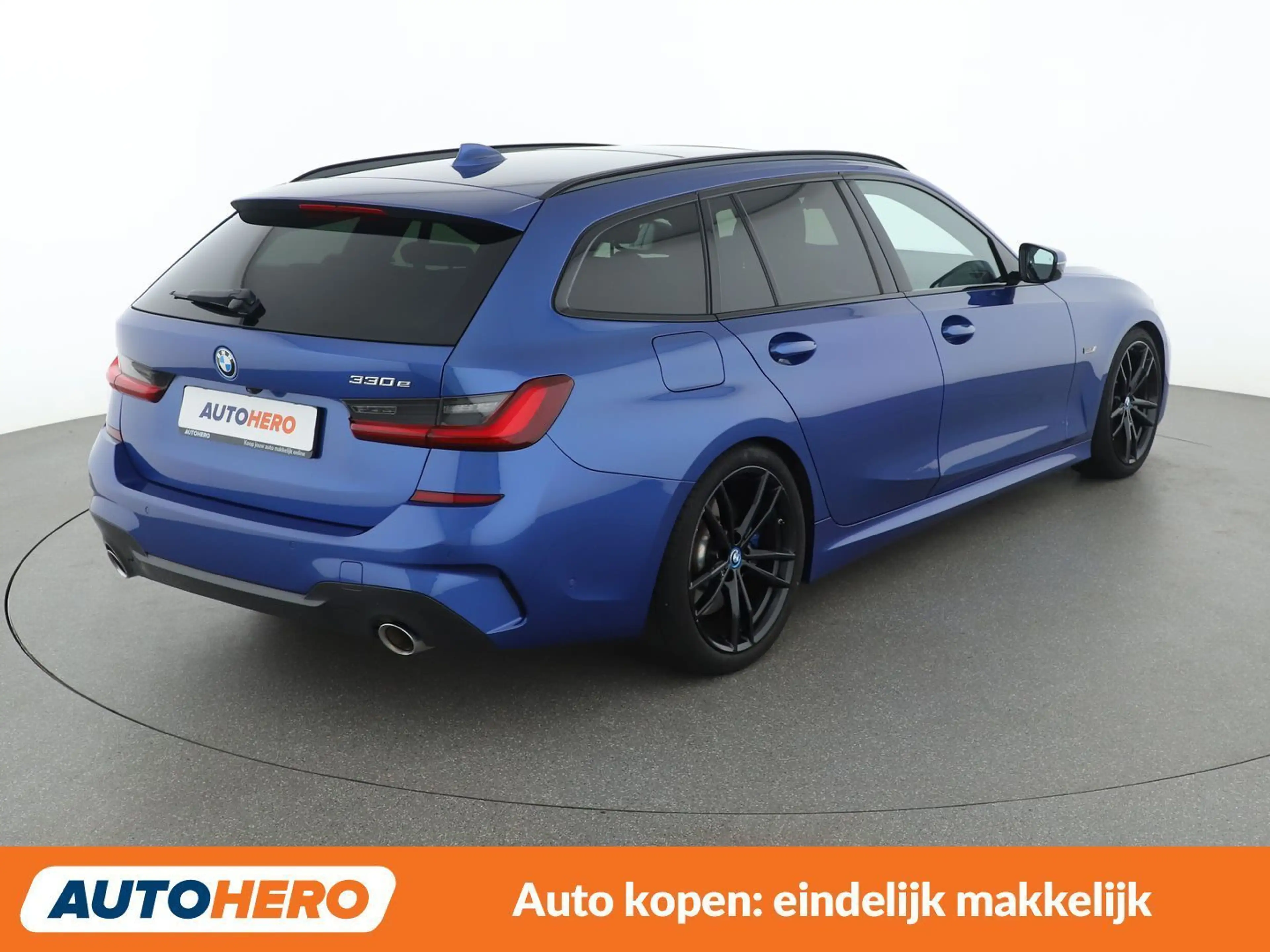 BMW 330 330e M Sport — photo 7