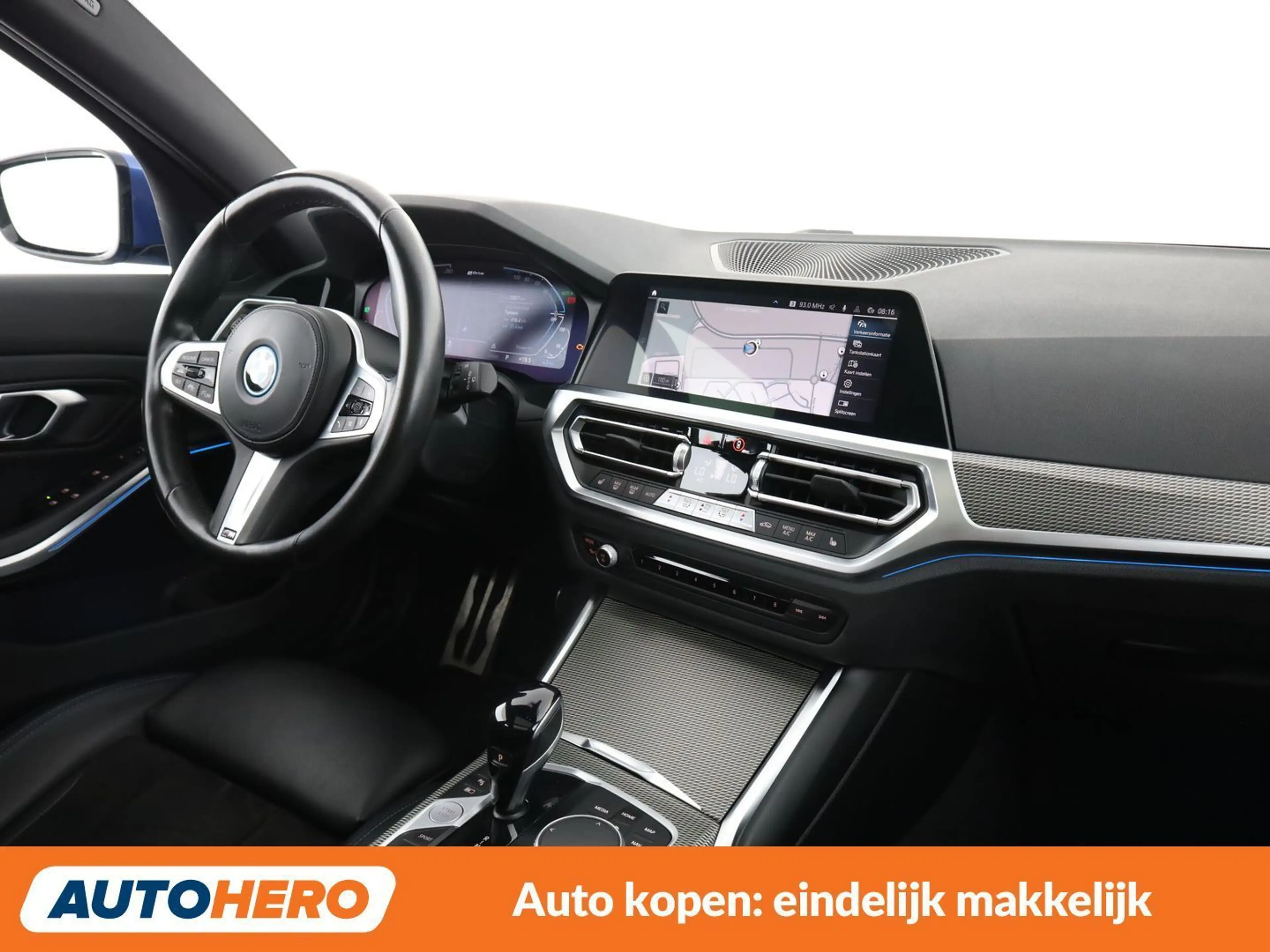 BMW 330 330e M Sport — photo 14