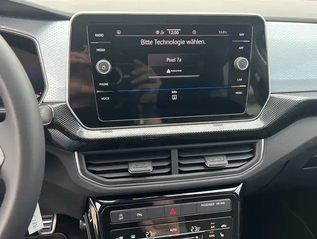 Volkswagen T-Cross view 10
