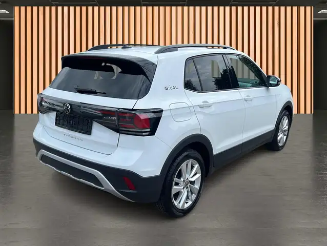 Volkswagen T-Cross view 6