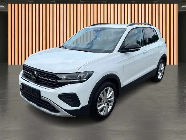 Volkswagen T-Cross view 2