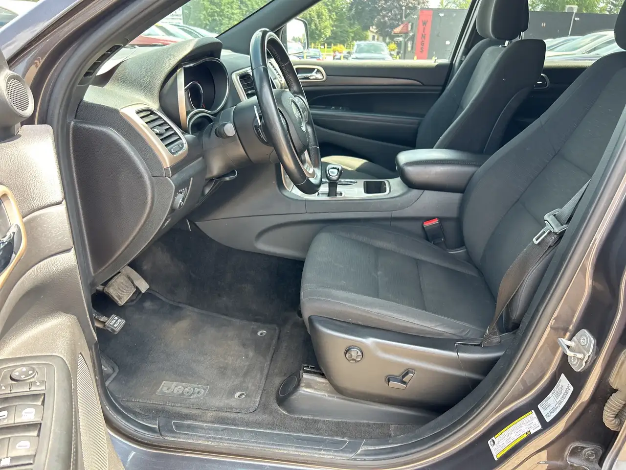 Jeep Grand Cherokee снимка Jeep Grand Cherokee