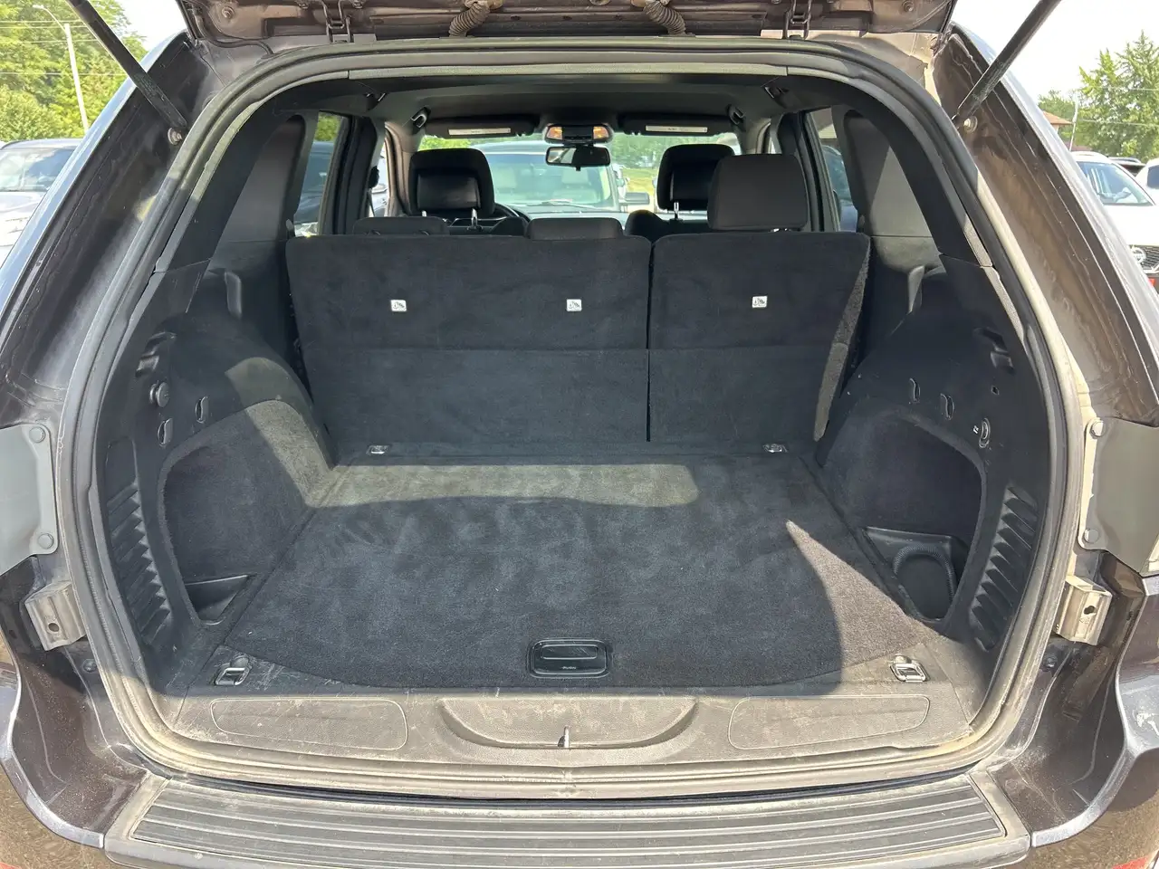 Jeep Grand Cherokee снимка Jeep Grand Cherokee
