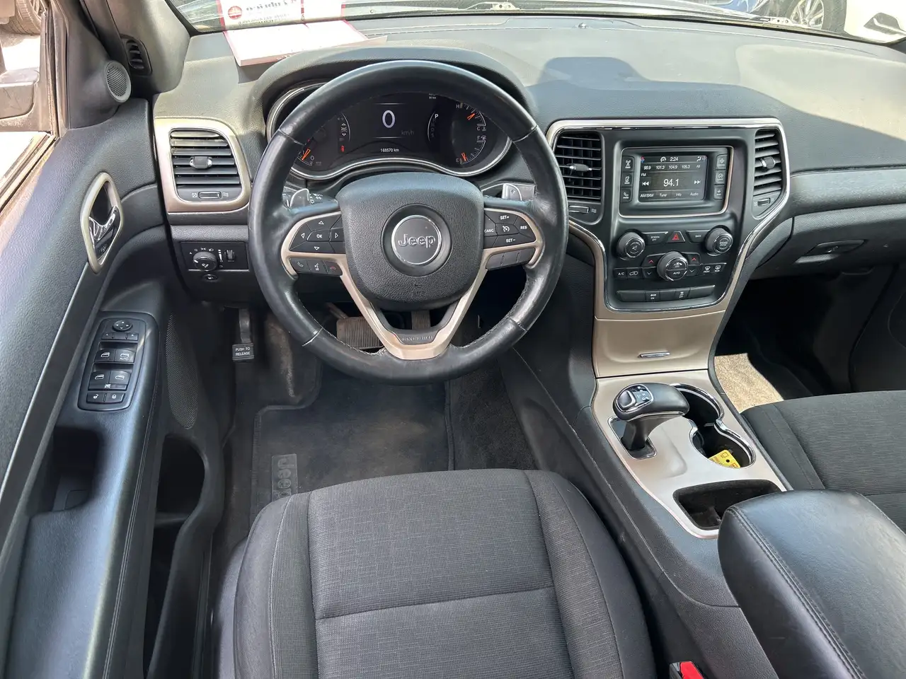 Jeep Grand Cherokee снимка Jeep Grand Cherokee