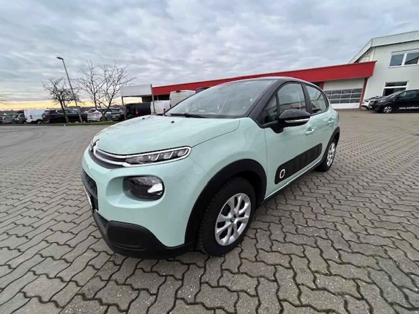 Citroen C3 CITROEN C3 Pure Tech 82 LIVE Vert - 2