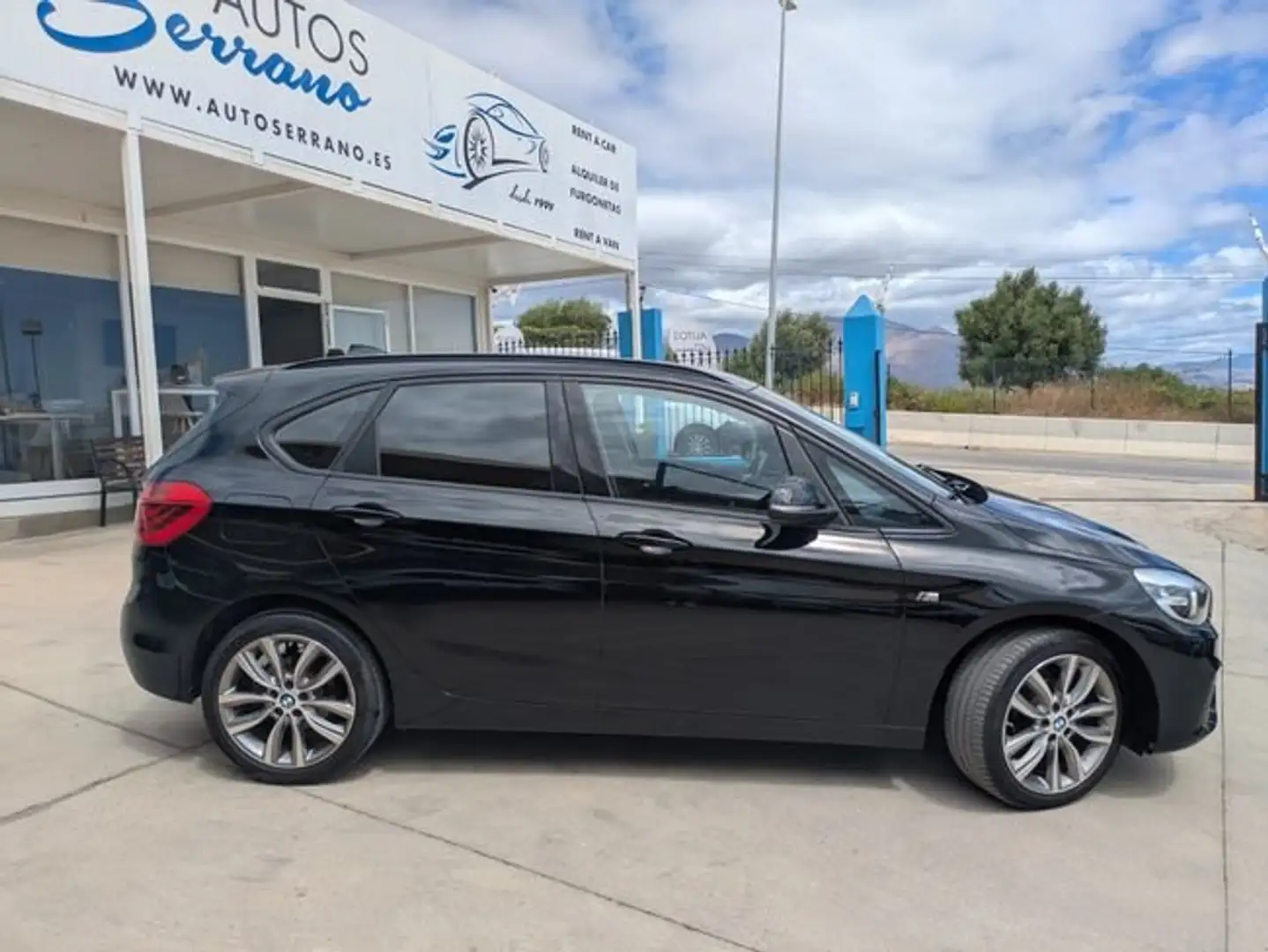 BMW Active Hybrid X6 216i Tourer Negro - 2