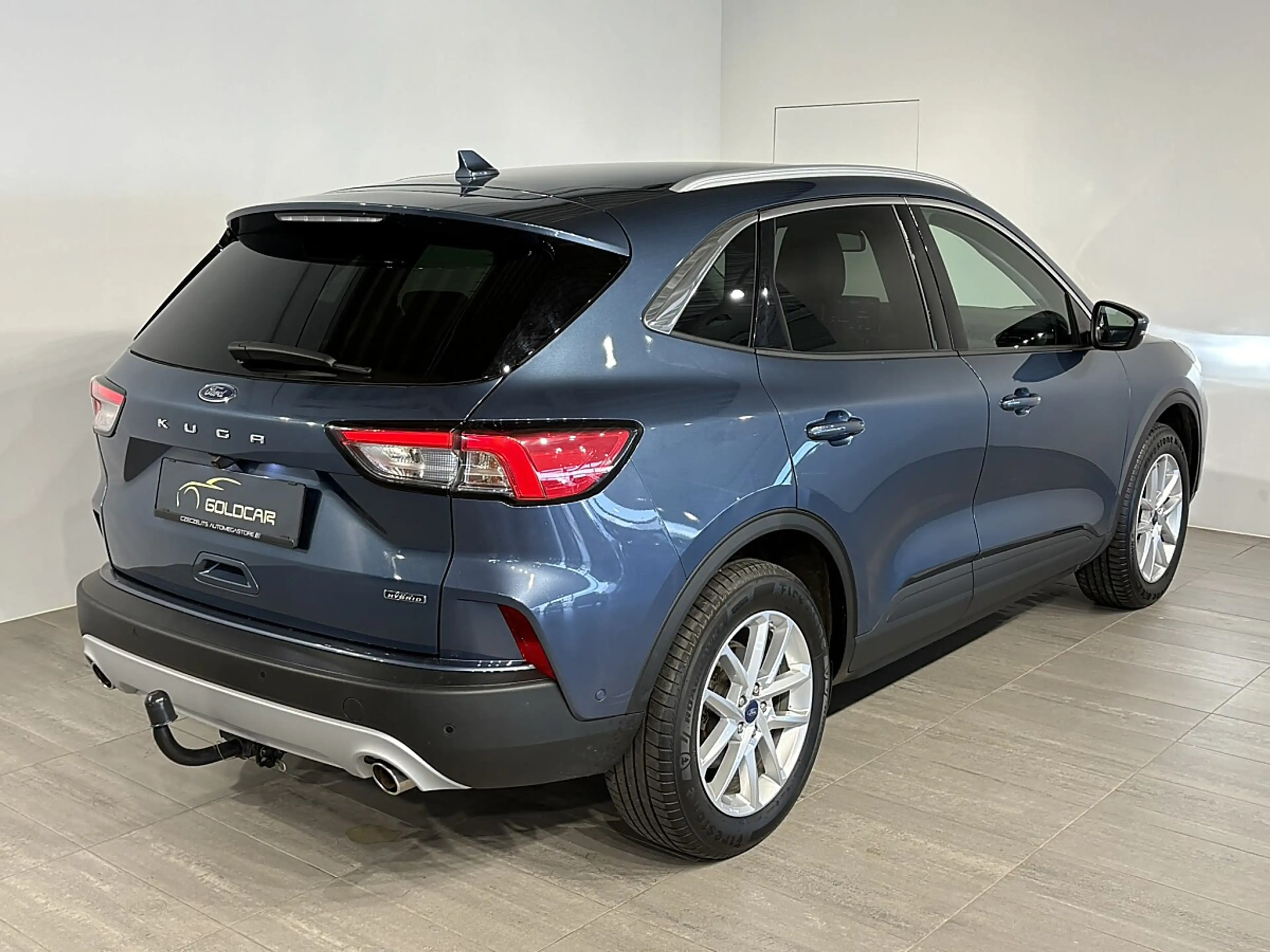 Ford Kuga 2,5 Duratec PHEV Titanium X Aut. — photo 6