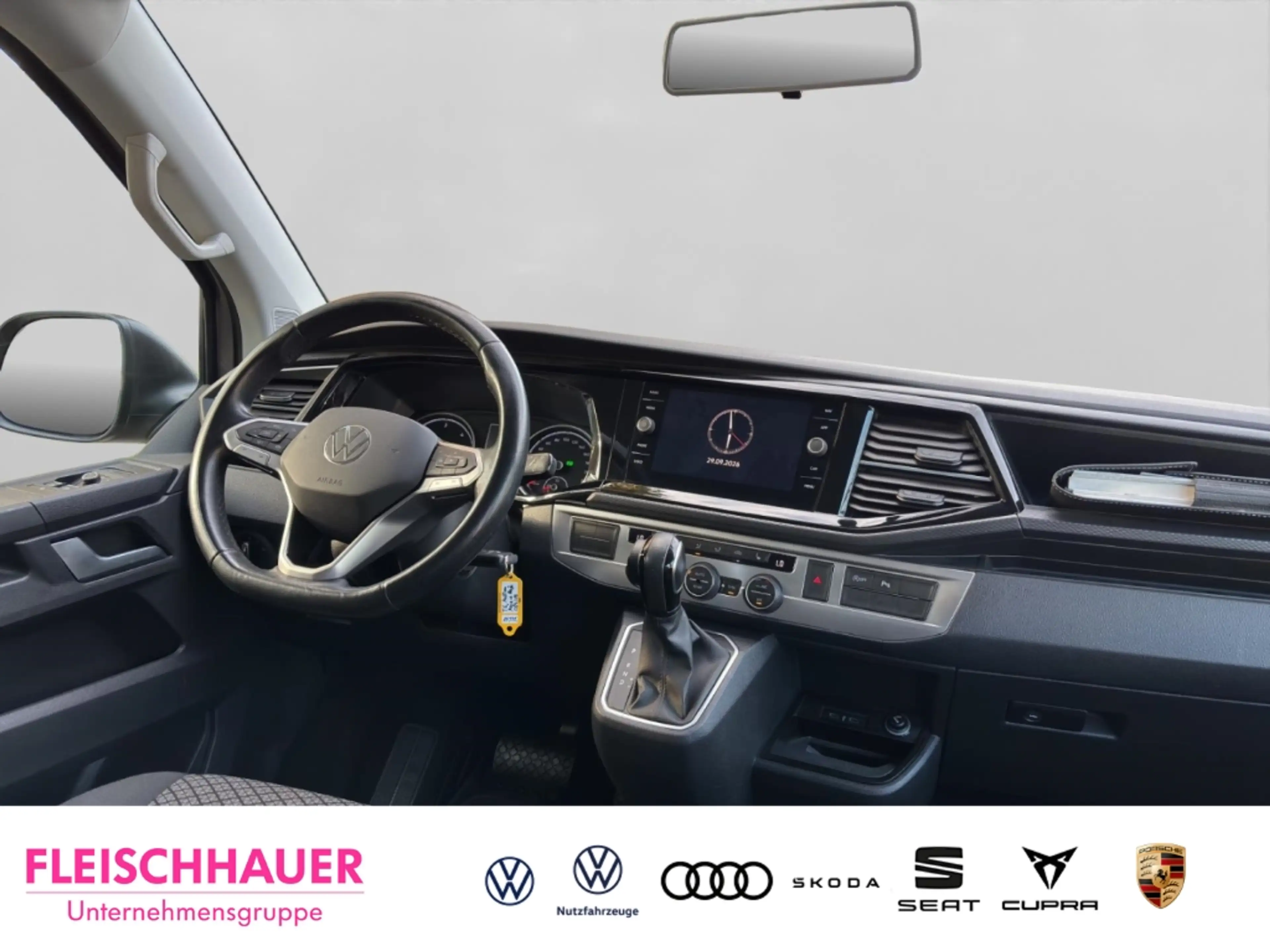 Volkswagen T6.1 Multivan 2.0 TDI DSG AHK Navi El. Heckklappe Kamera Apple C — photo 13