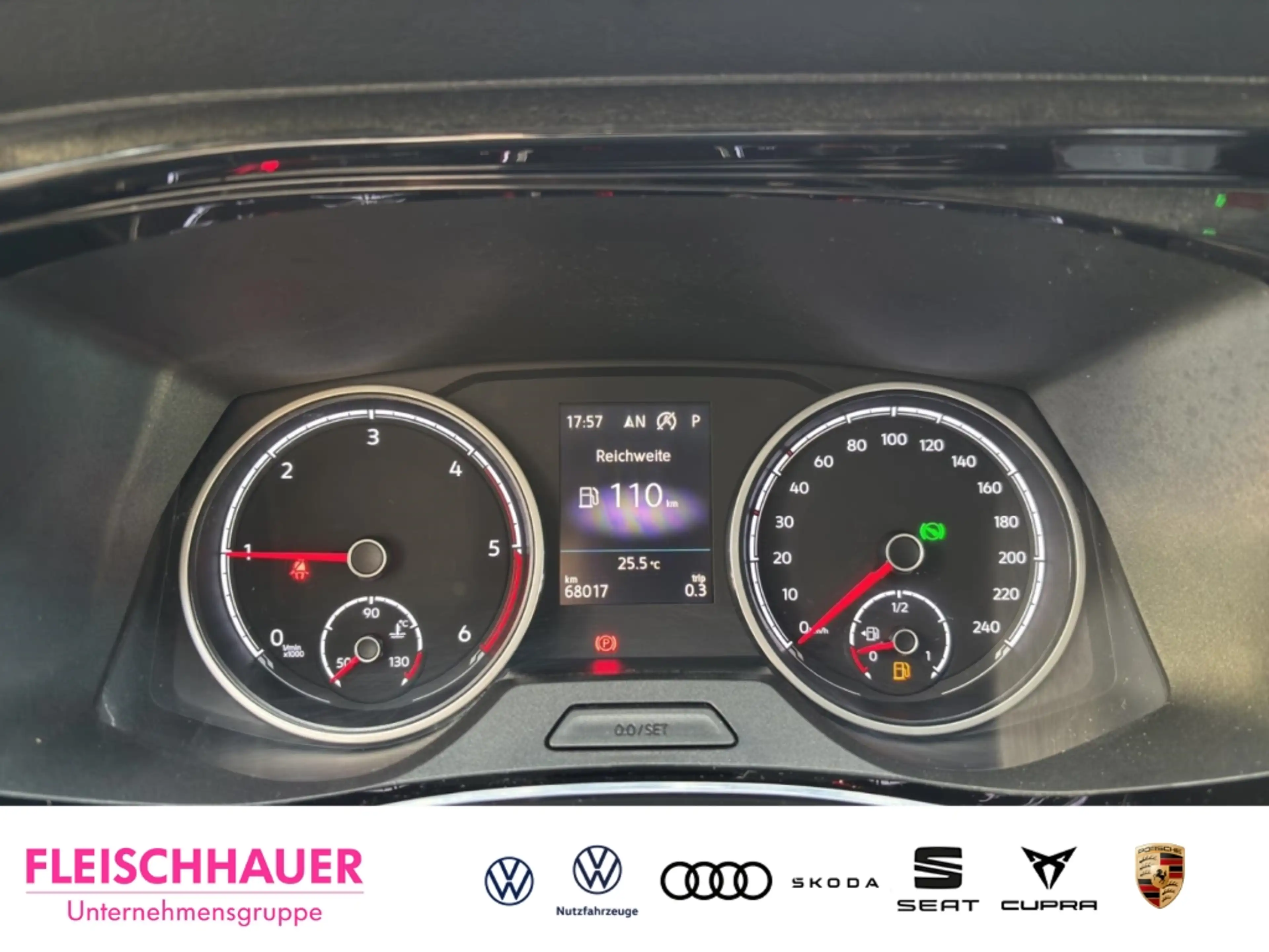 Volkswagen T6.1 Multivan 2.0 TDI DSG AHK Navi El. Heckklappe Kamera Apple C — photo 10